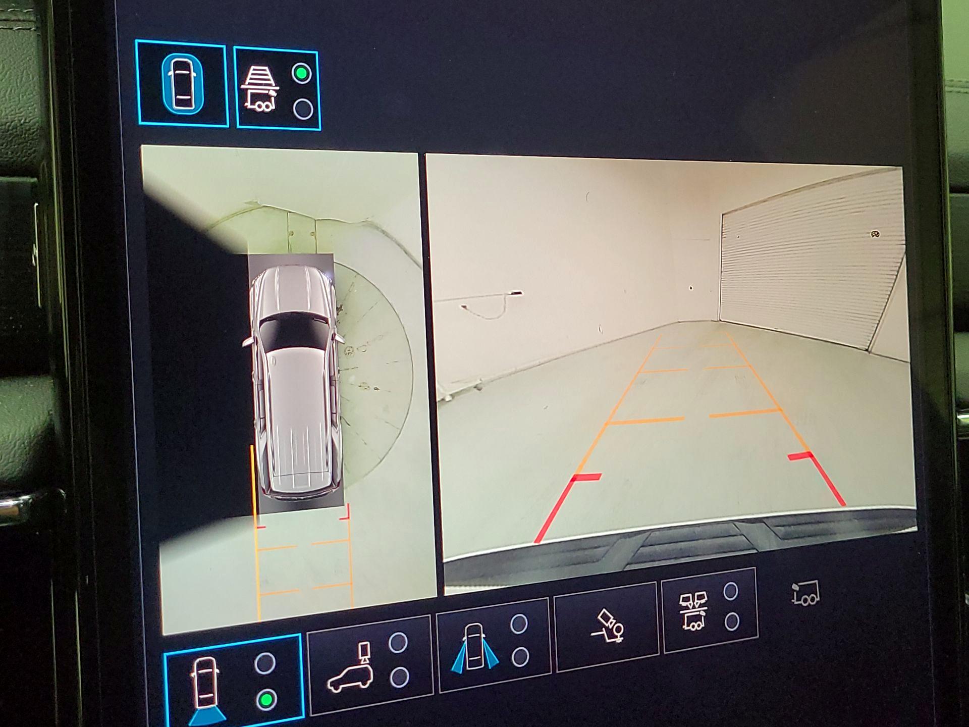 Thumbnail: 2025 GMC Yukon - 15