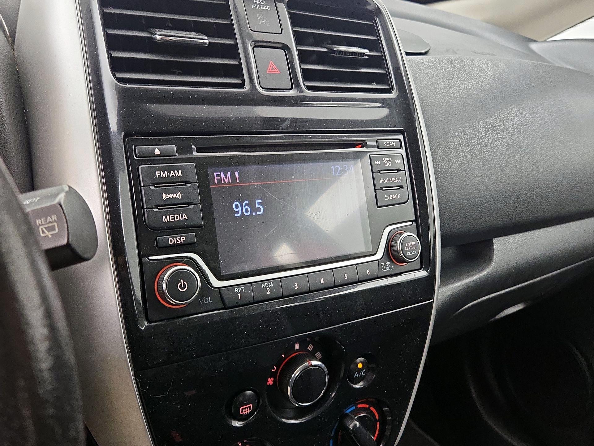 Thumbnail: 2017 Nissan Versa Note - 15