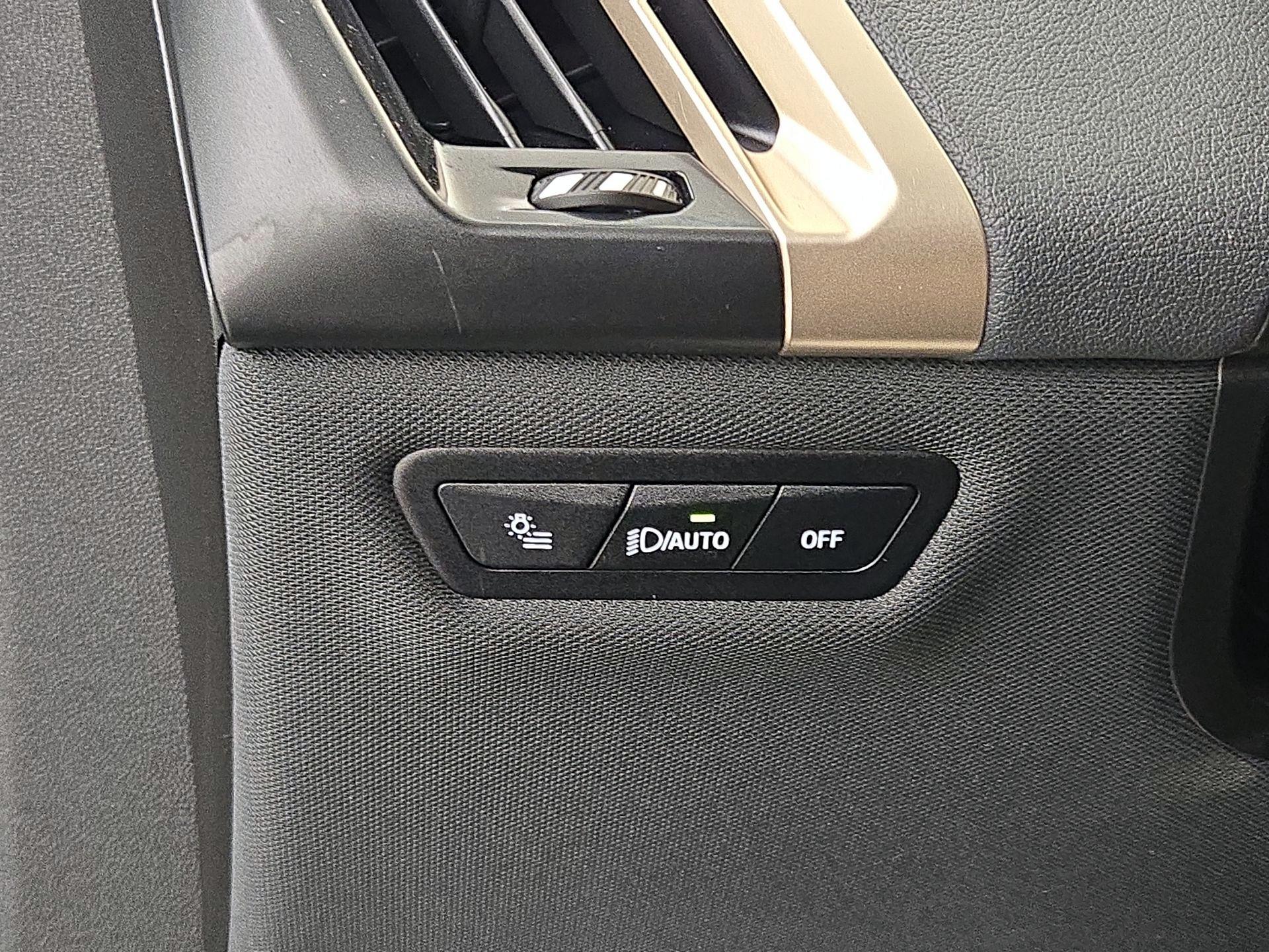 Thumbnail: 2023 BMW iX - 13