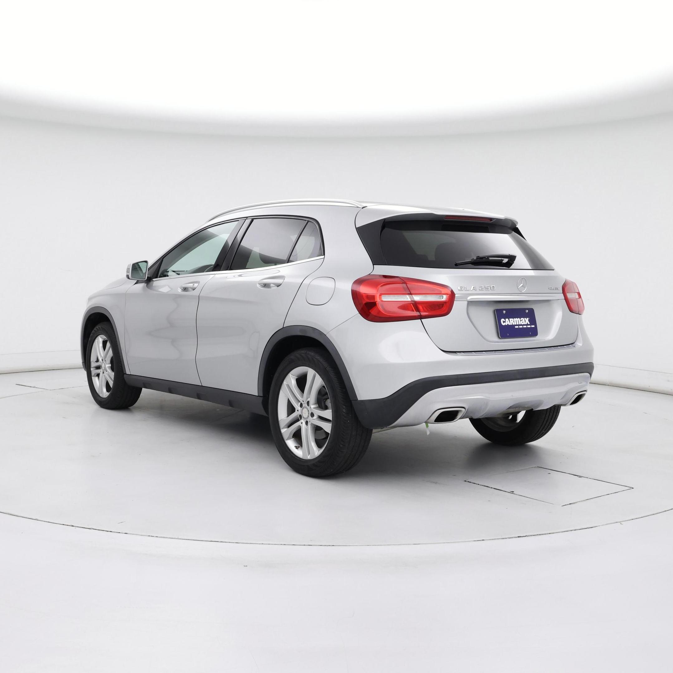 Thumbnail: 2015 Mercedes-Benz GLA - 2