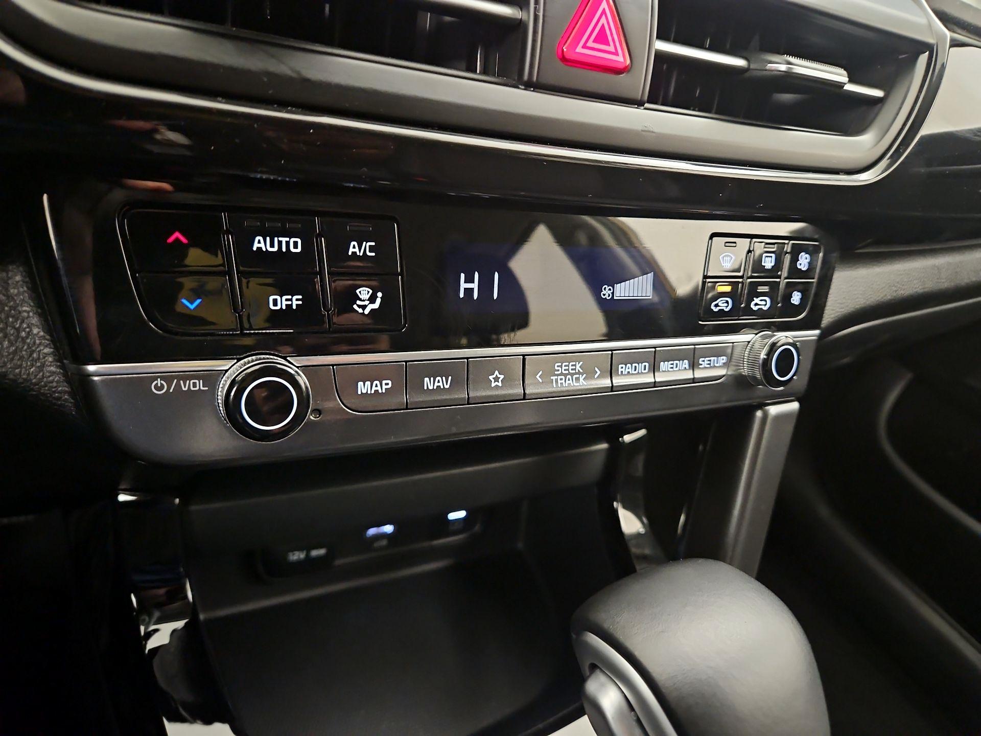 Thumbnail: 2024 Kia Seltos - 17