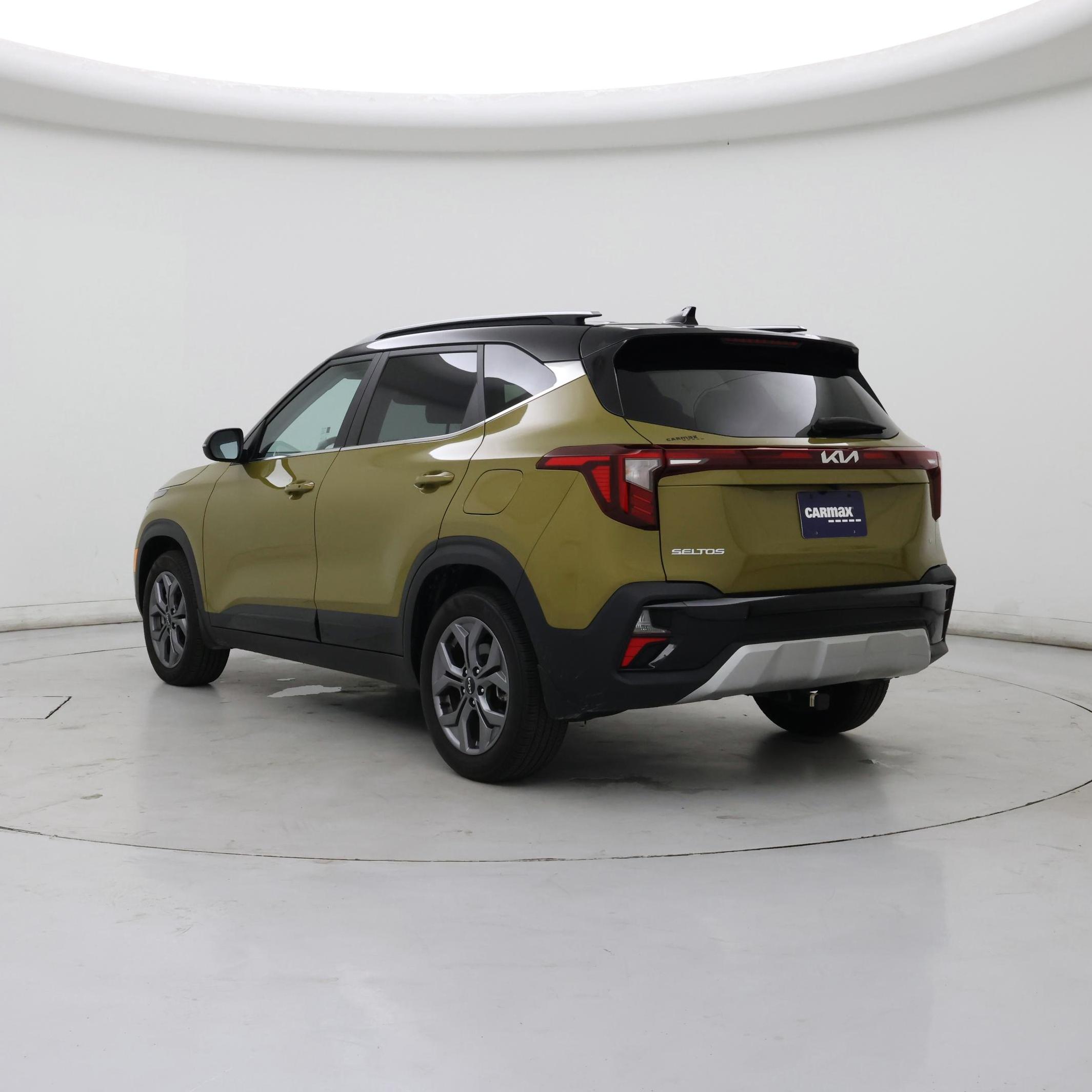 Thumbnail: 2024 Kia Seltos - 2