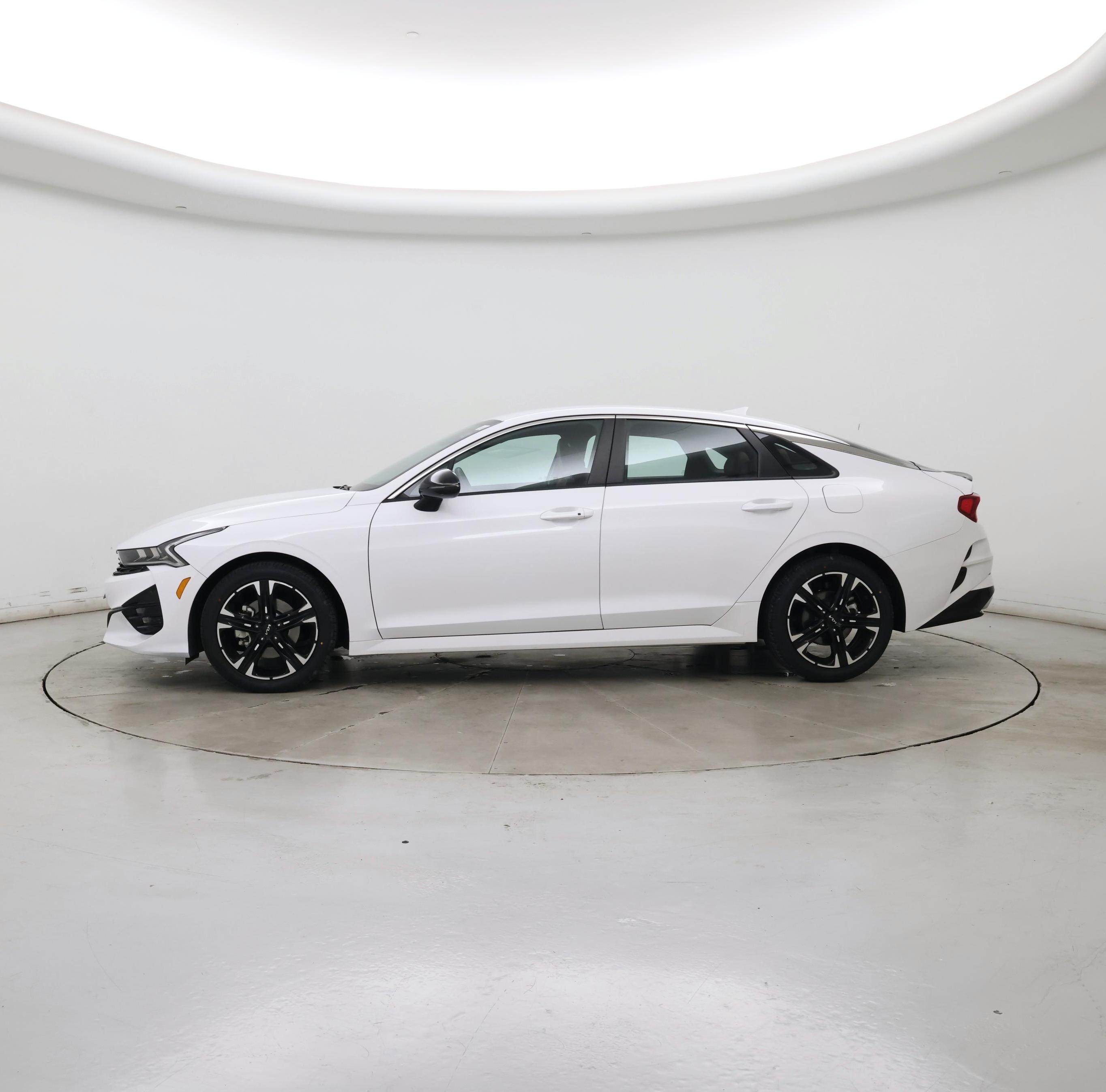 Thumbnail: 2024 Kia K5 - 3