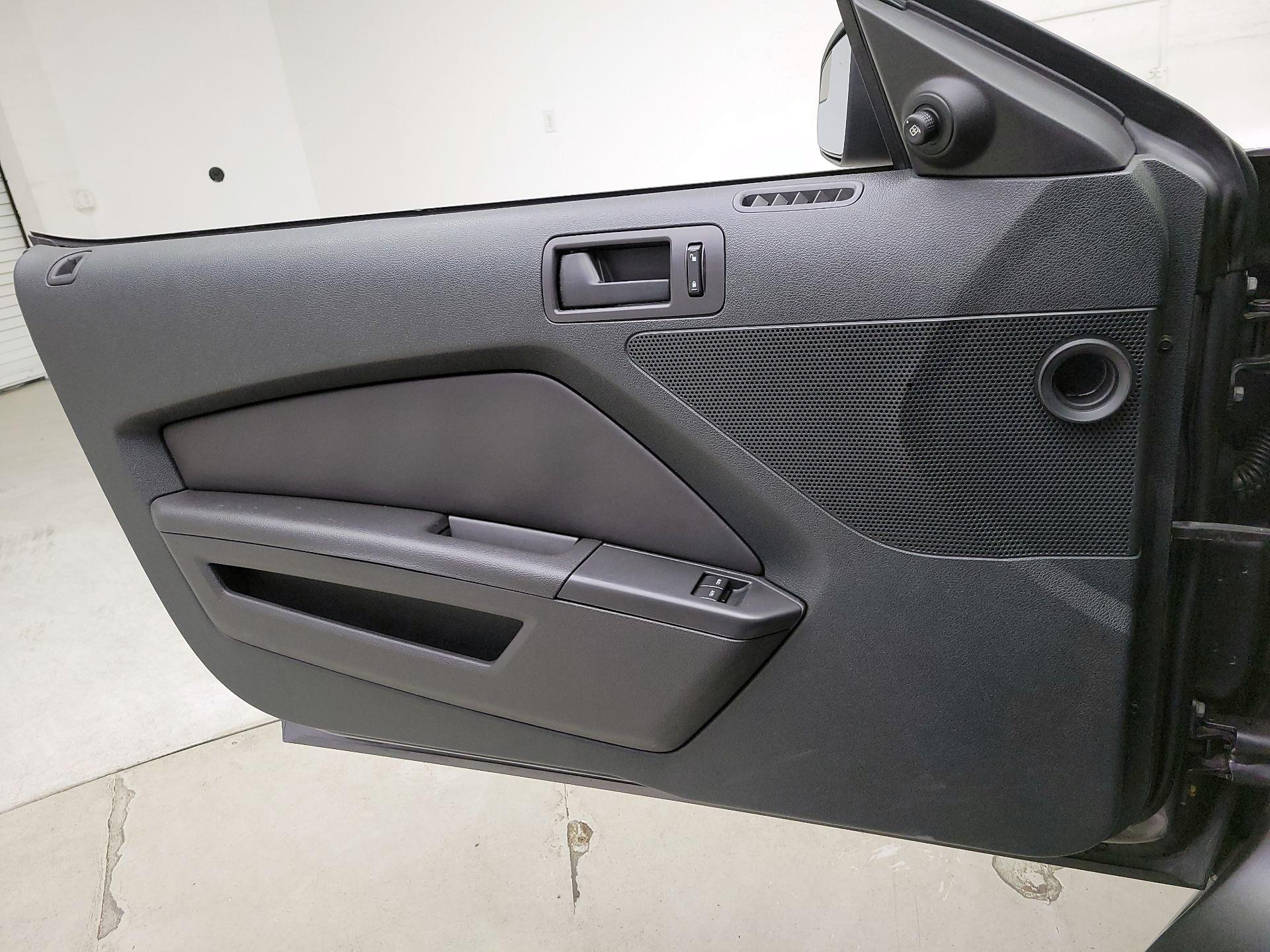 Thumbnail: 2014 Ford Mustang - 12