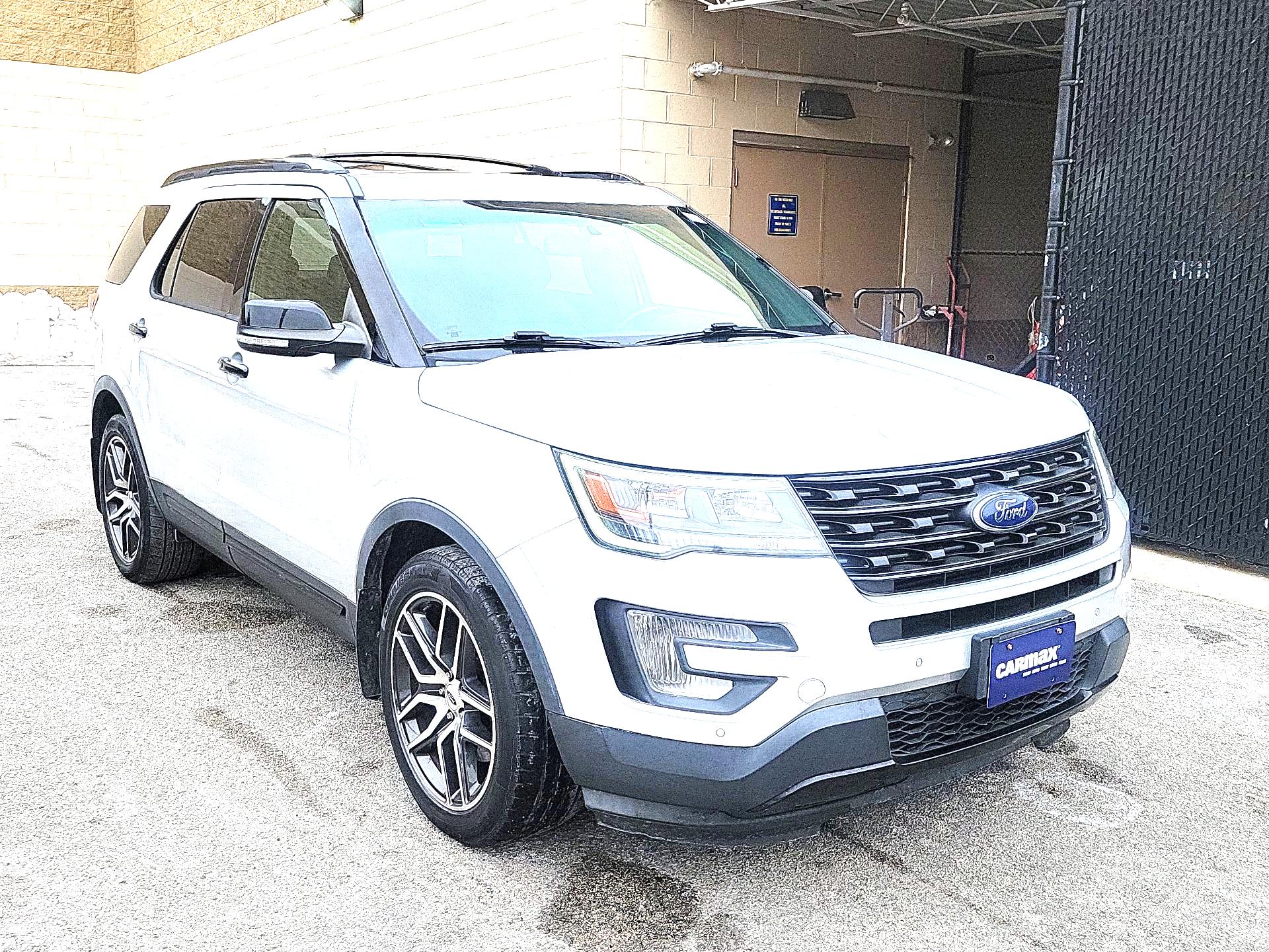 Thumbnail: 2017 Ford Explorer - 1