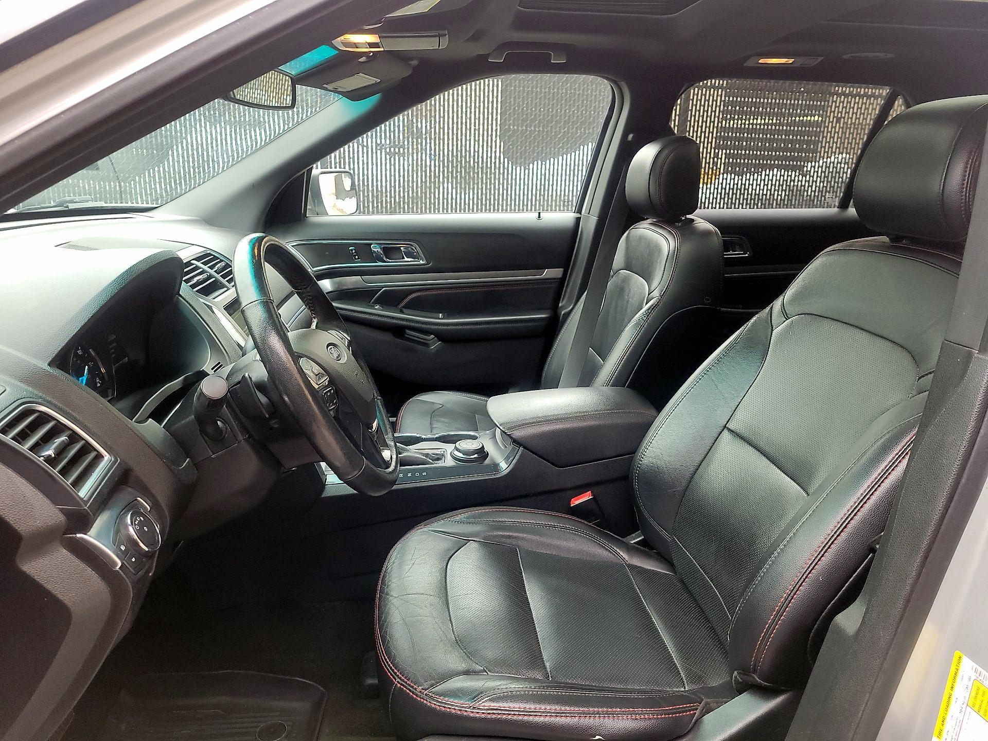 Thumbnail: 2017 Ford Explorer - 9