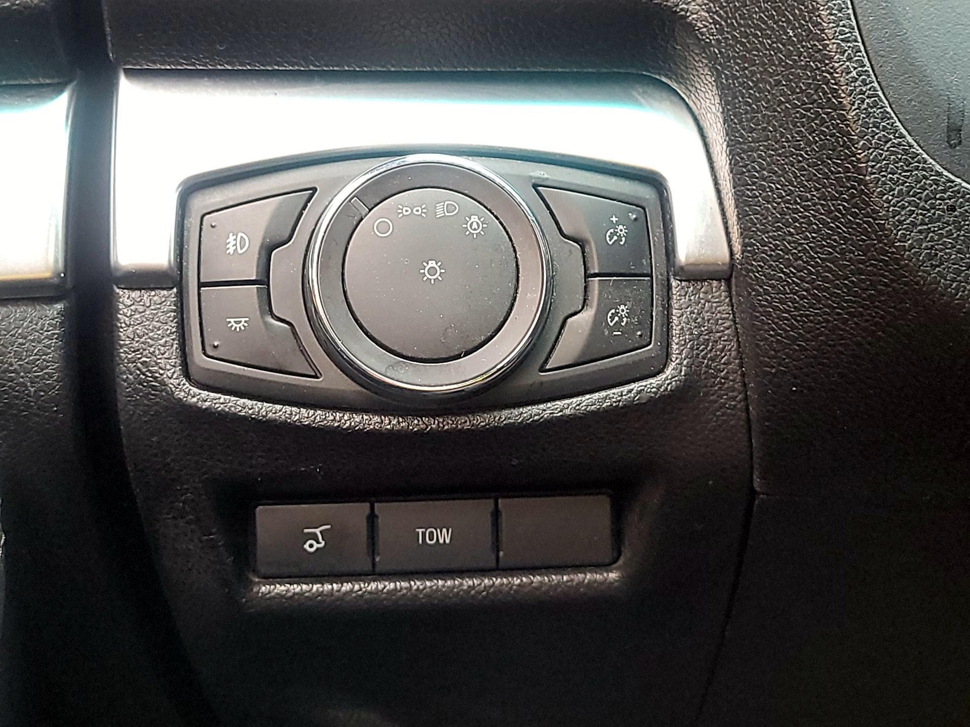 Thumbnail: 2017 Ford Explorer - 11