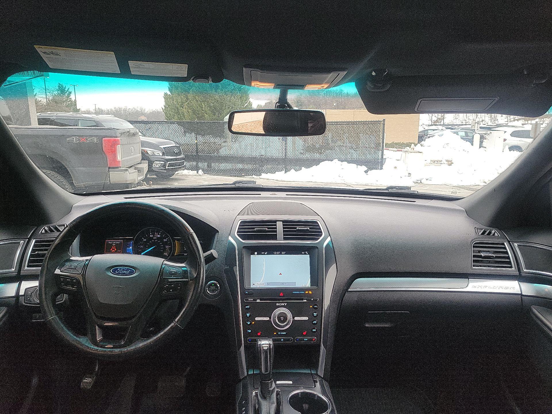 Thumbnail: 2017 Ford Explorer - 8