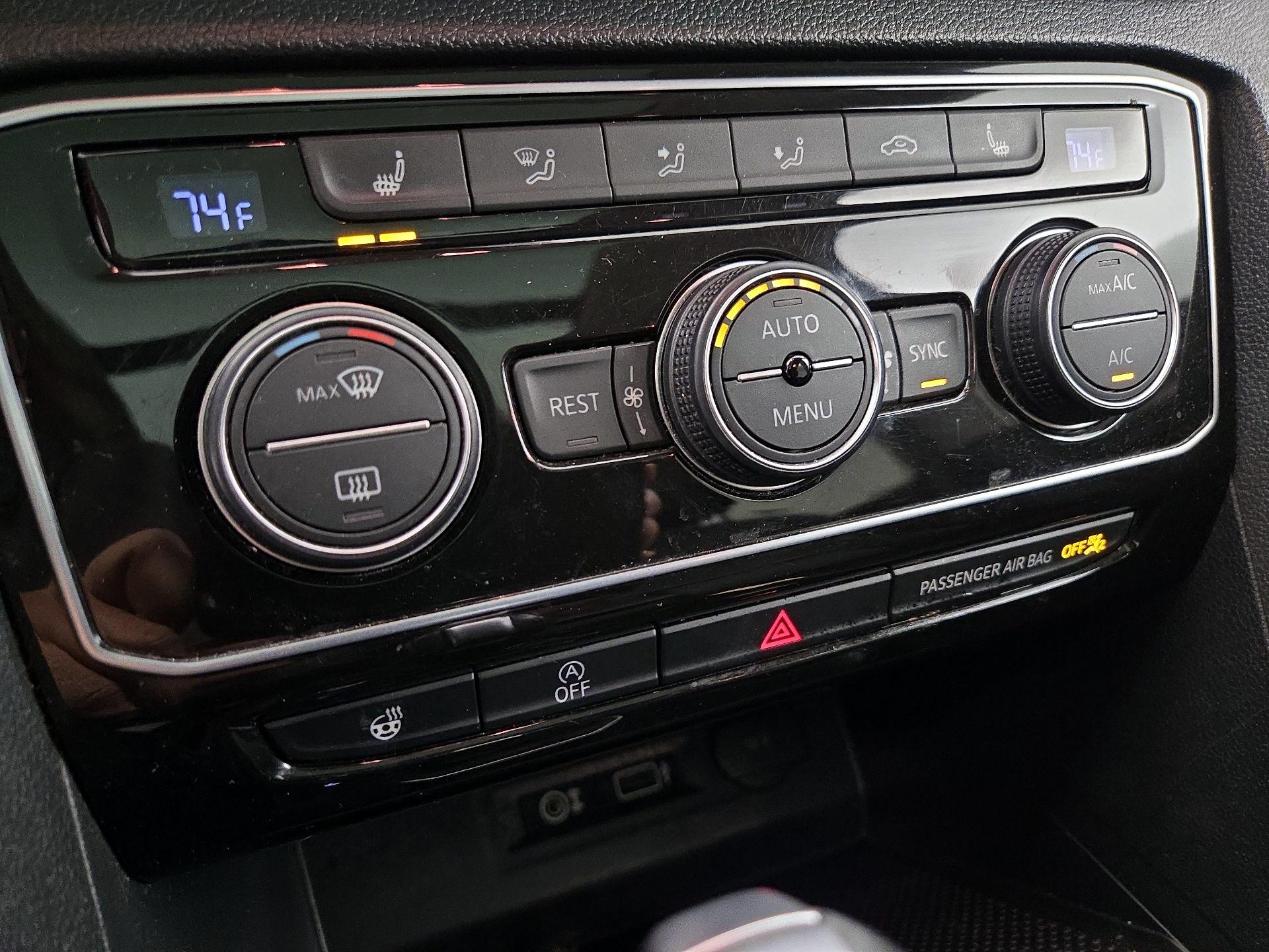 Thumbnail: 2019 Volkswagen Atlas - 17