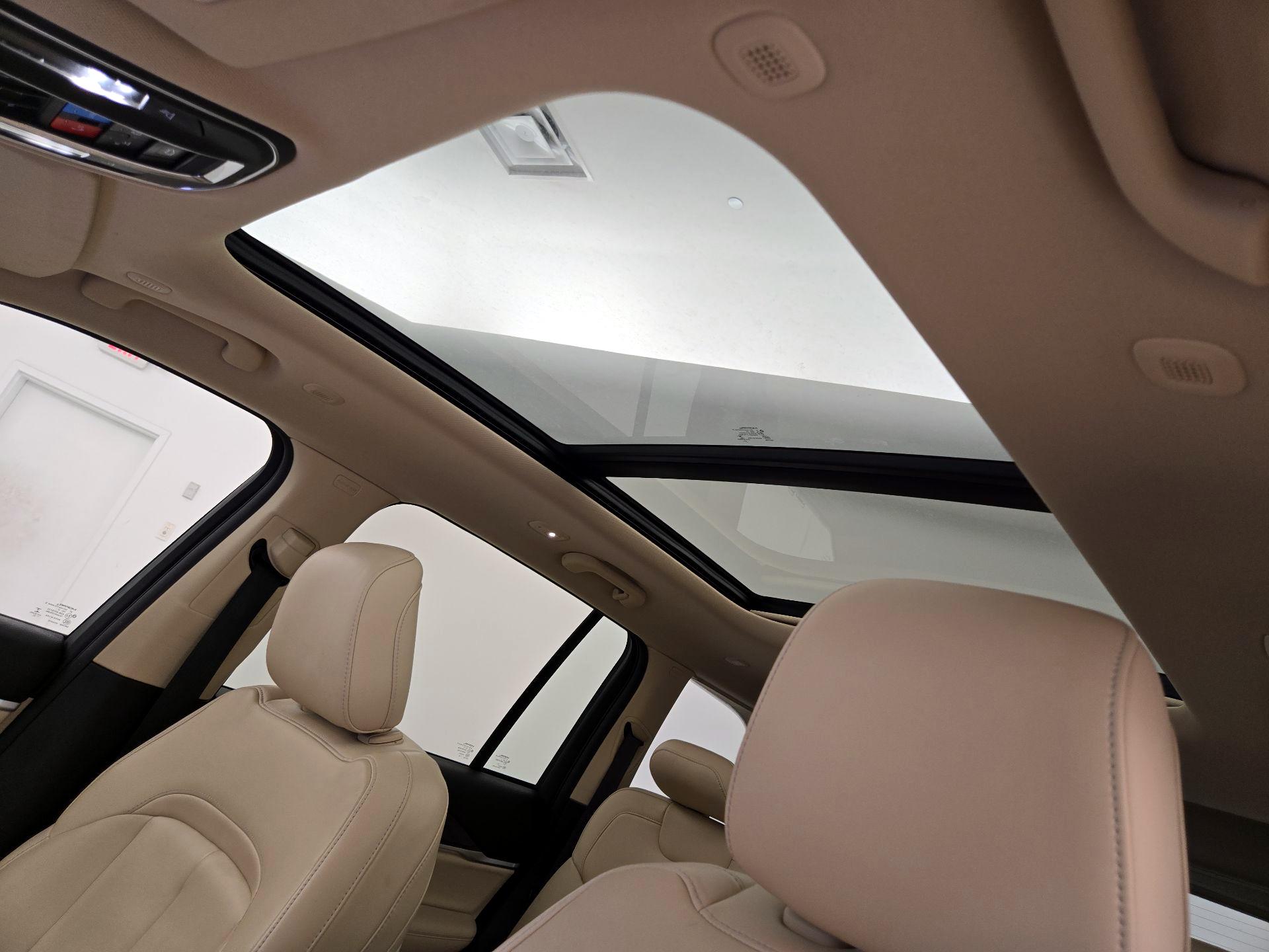 Thumbnail: 2022 Jeep Grand Cherokee - 20