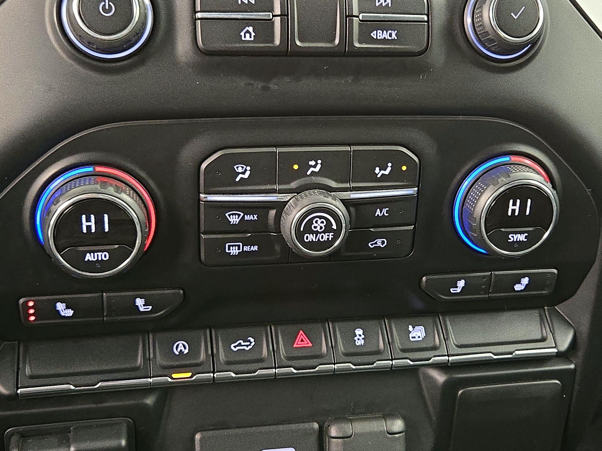 Thumbnail: 2020 Chevrolet Silverado 1500 - 16