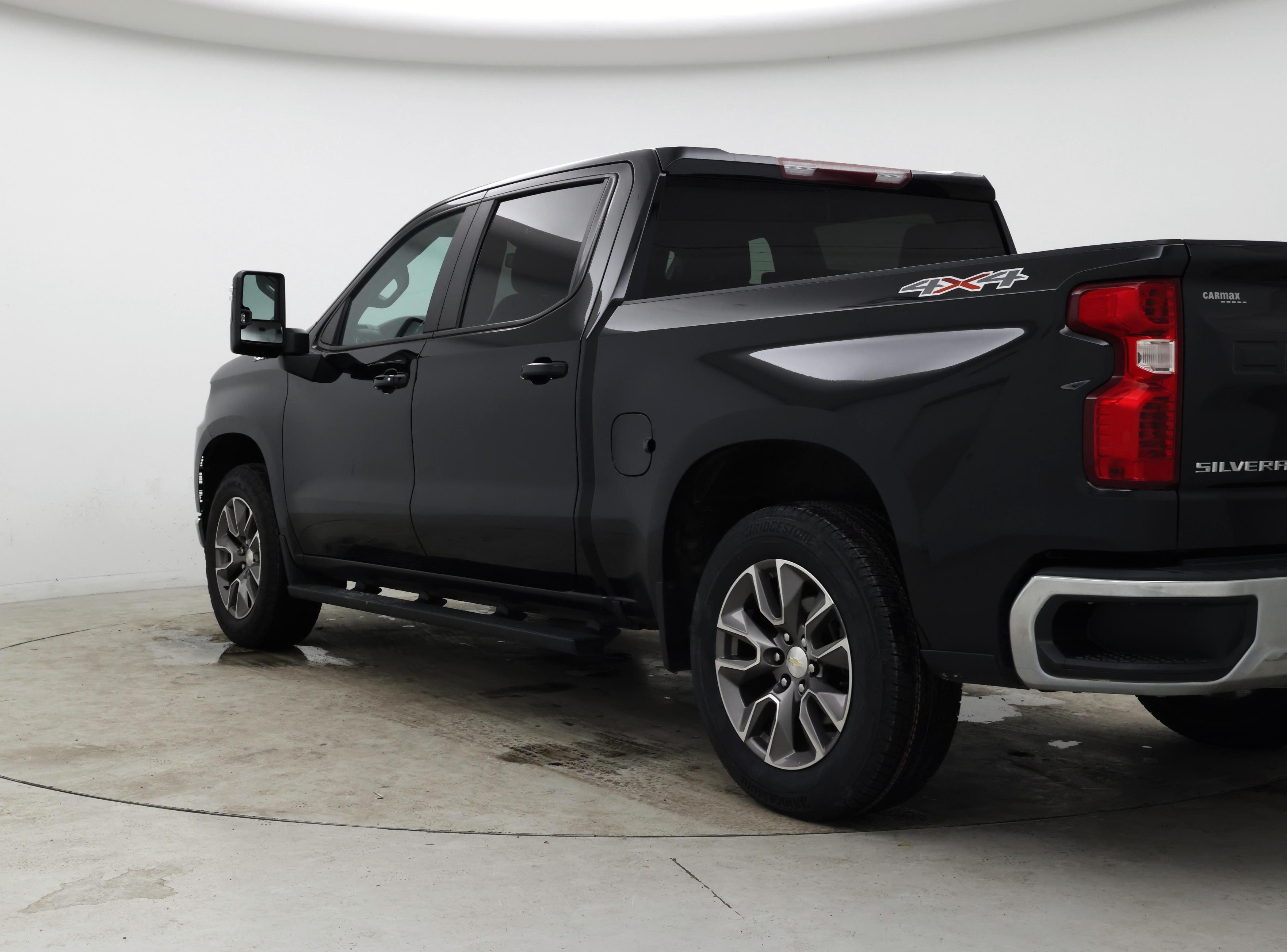 Thumbnail: 2020 Chevrolet Silverado 1500 - 2