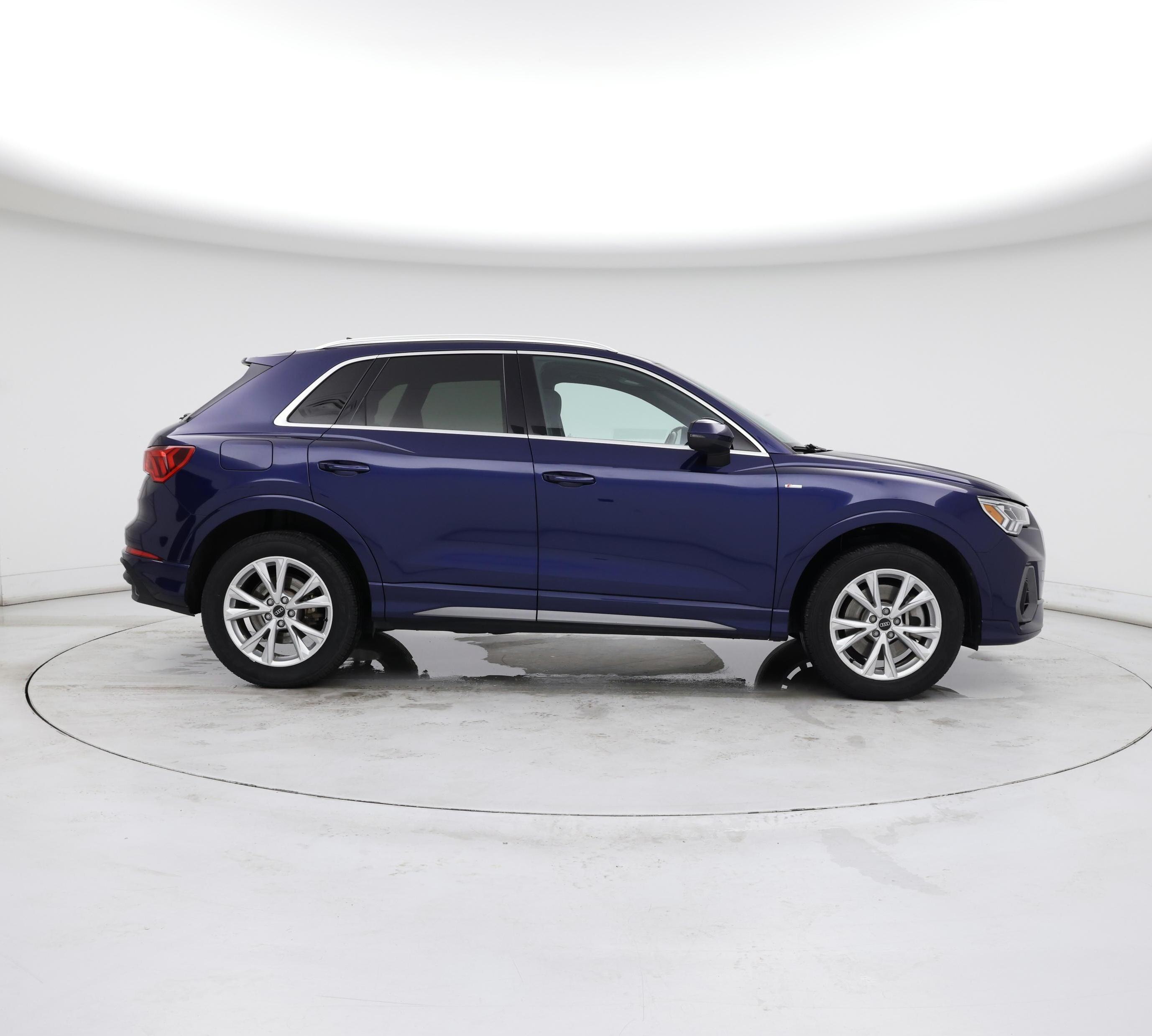 Thumbnail: 2023 Audi Q3 - 7