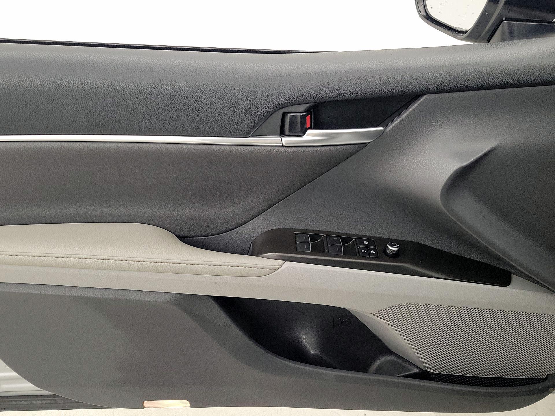 Thumbnail: 2023 Toyota Camry - 12