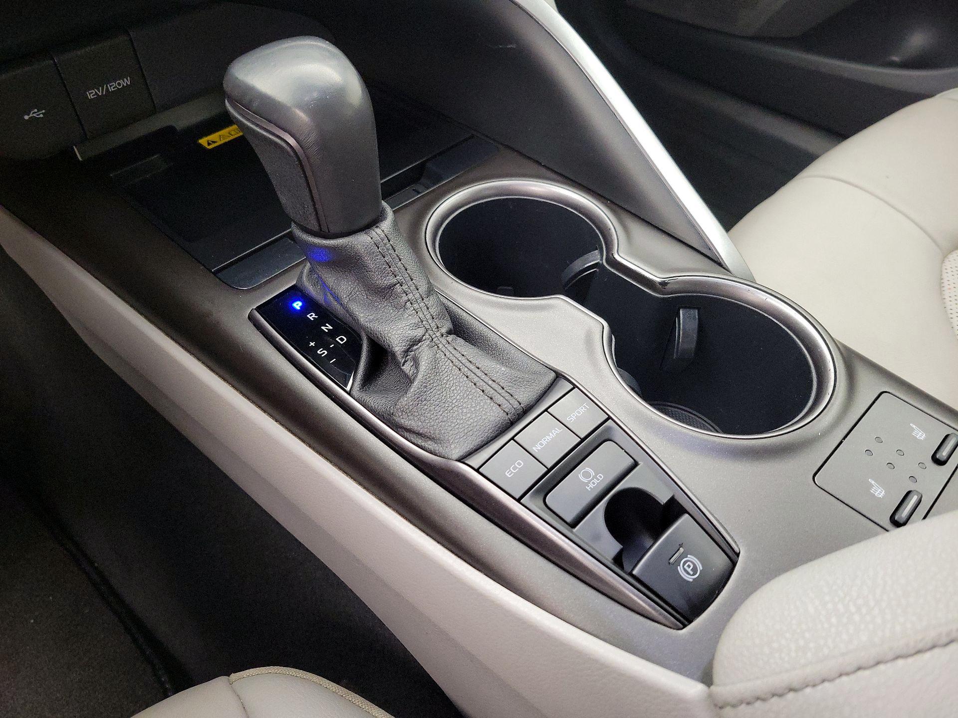 Thumbnail: 2023 Toyota Camry - 17