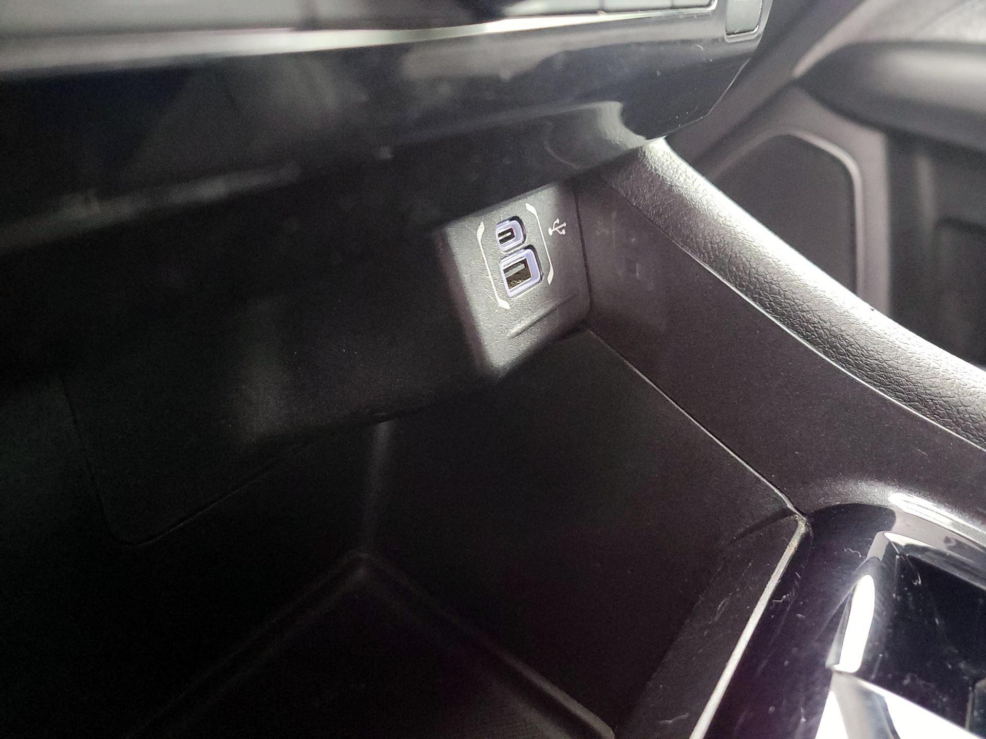 Thumbnail: 2022 Jeep Compass - 18