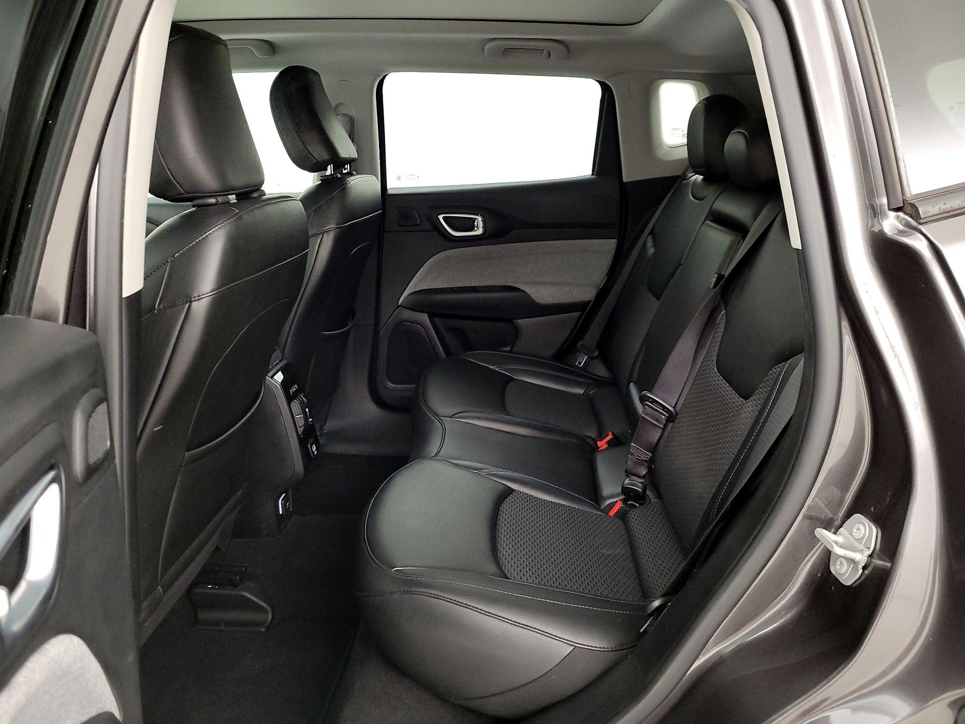 Thumbnail: 2022 Jeep Compass - 20