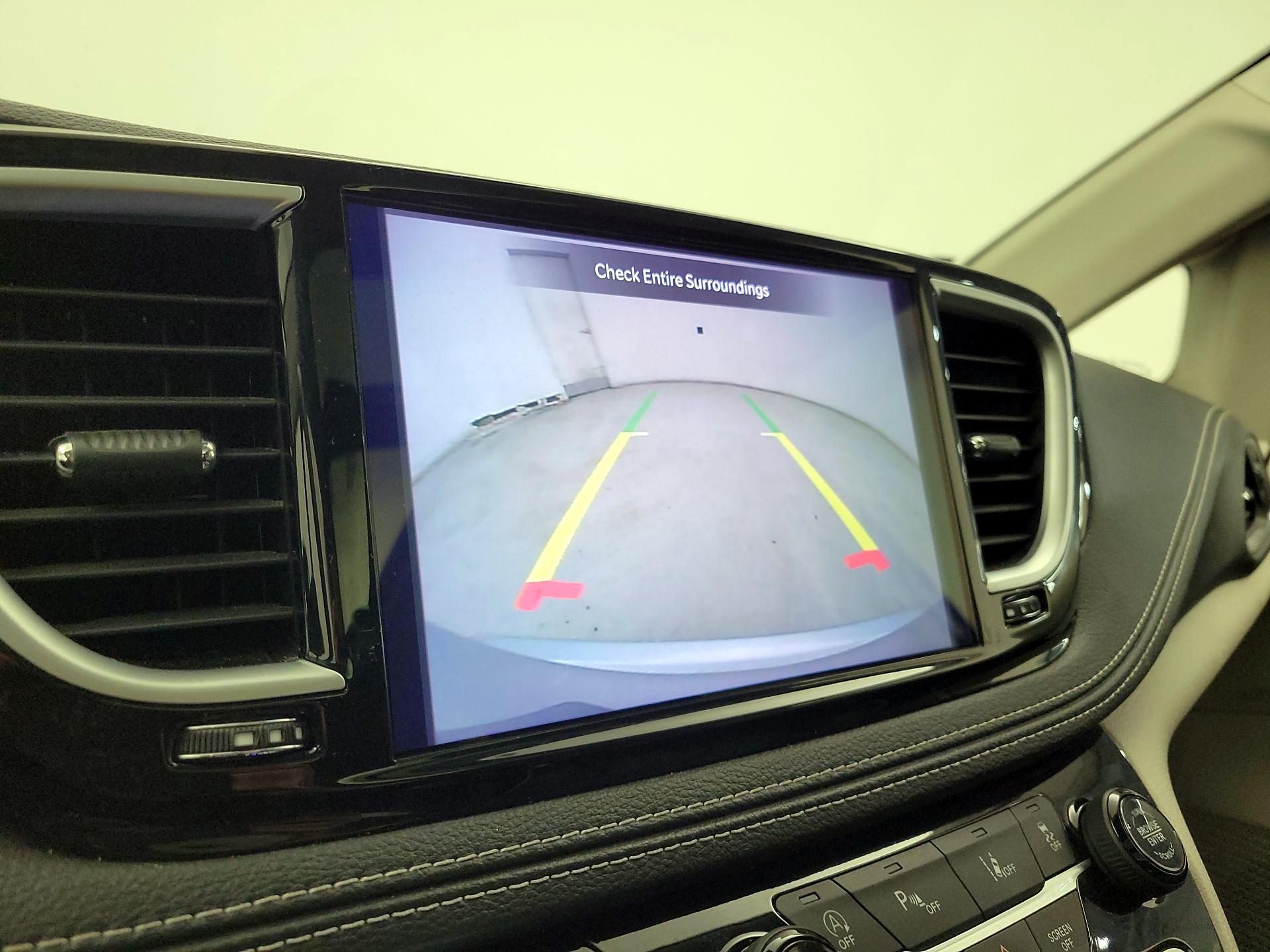 Thumbnail: 2023 Chrysler Pacifica - 15