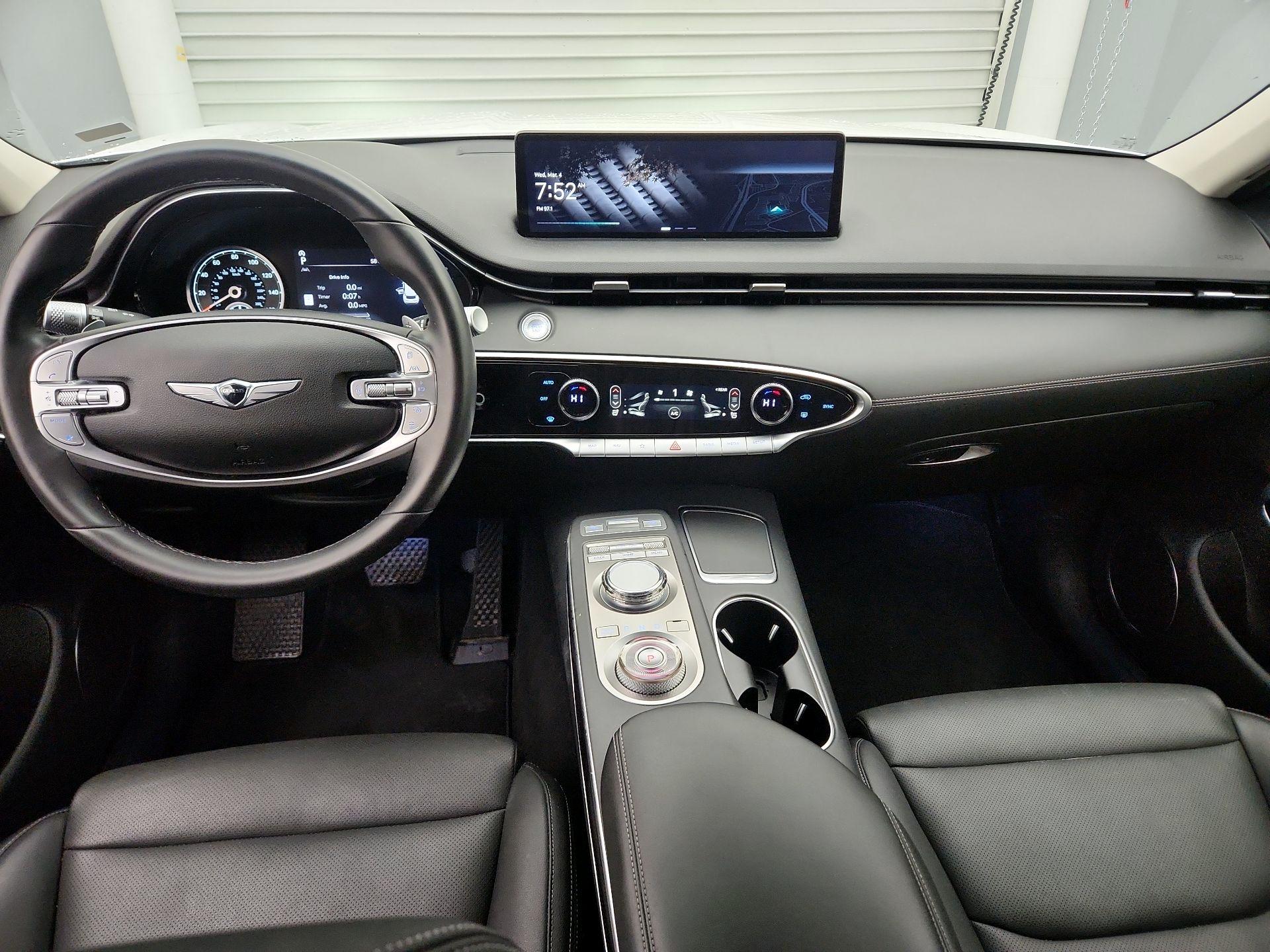 Thumbnail: 2025 Genesis GV70 - 9