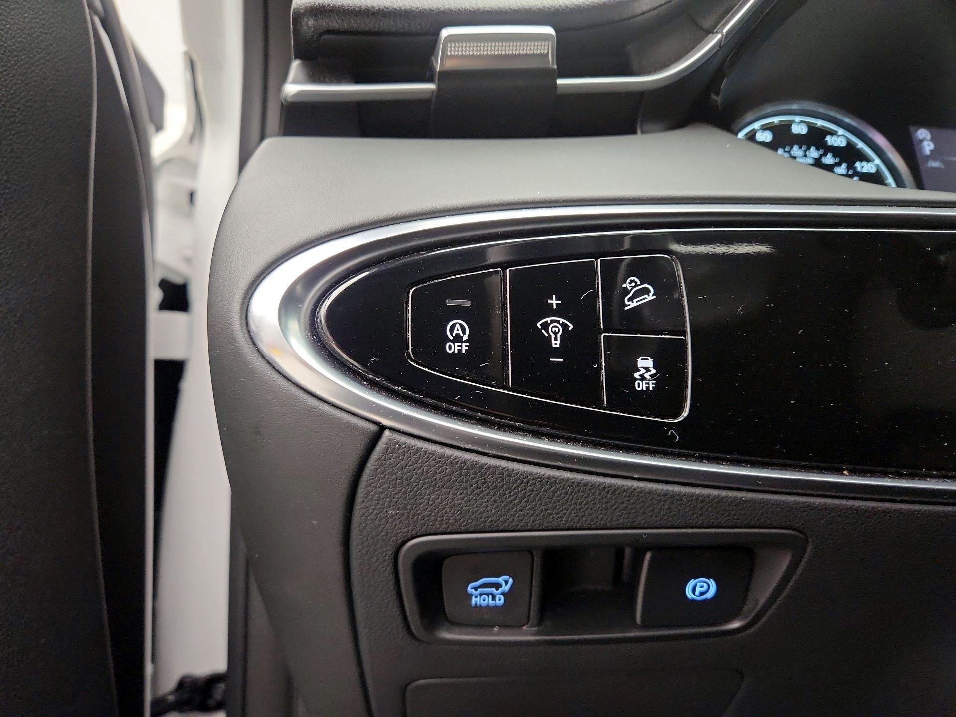 Thumbnail: 2025 Genesis GV70 - 13