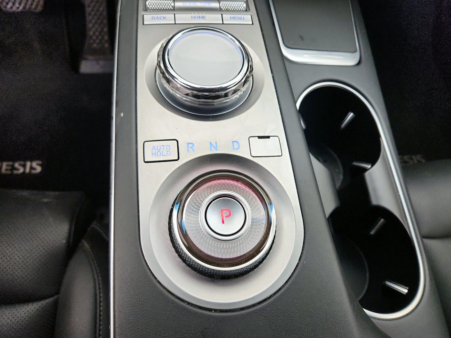 Thumbnail: 2025 Genesis GV70 - 18