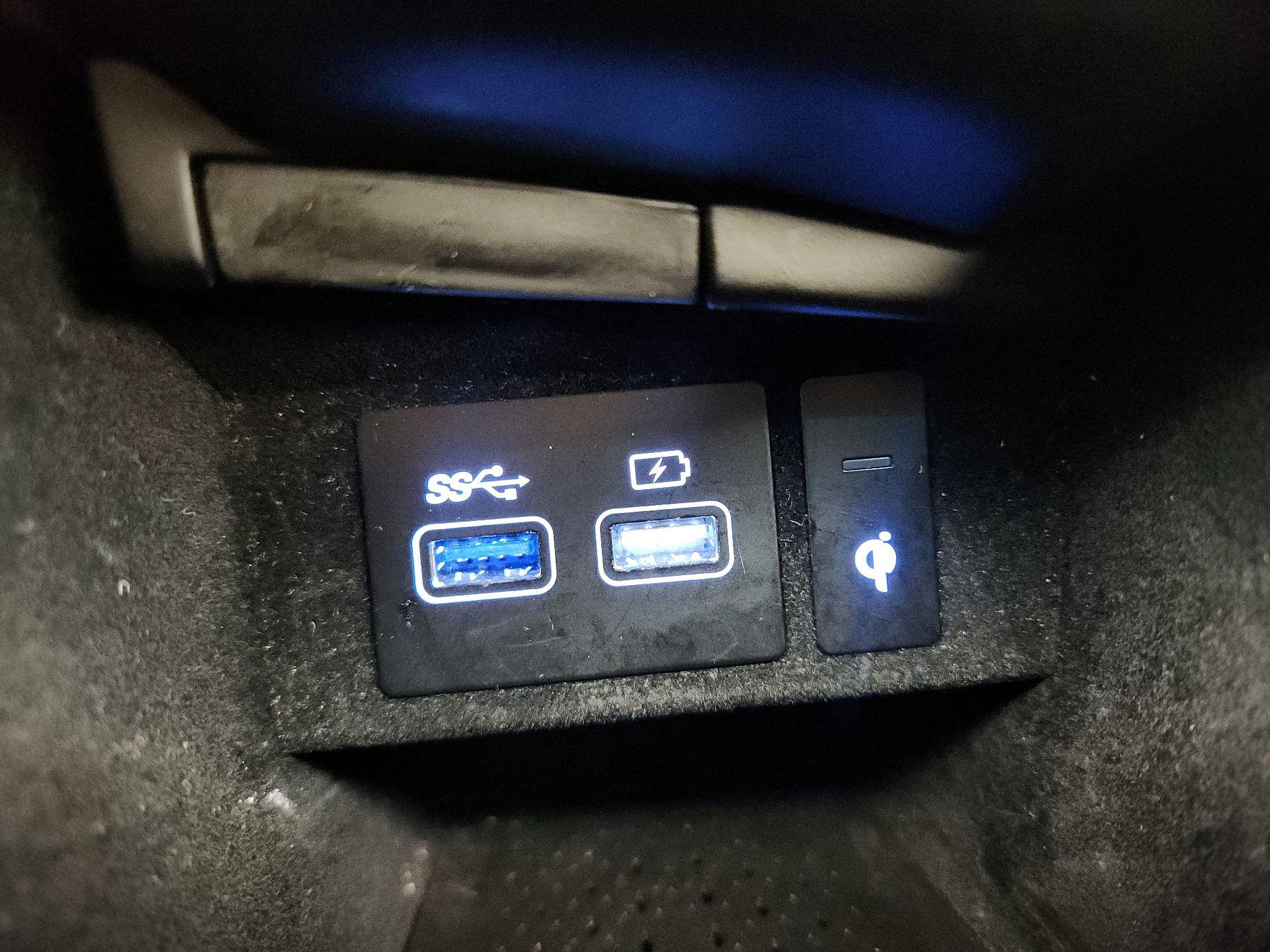 Thumbnail: 2025 Genesis GV70 - 19