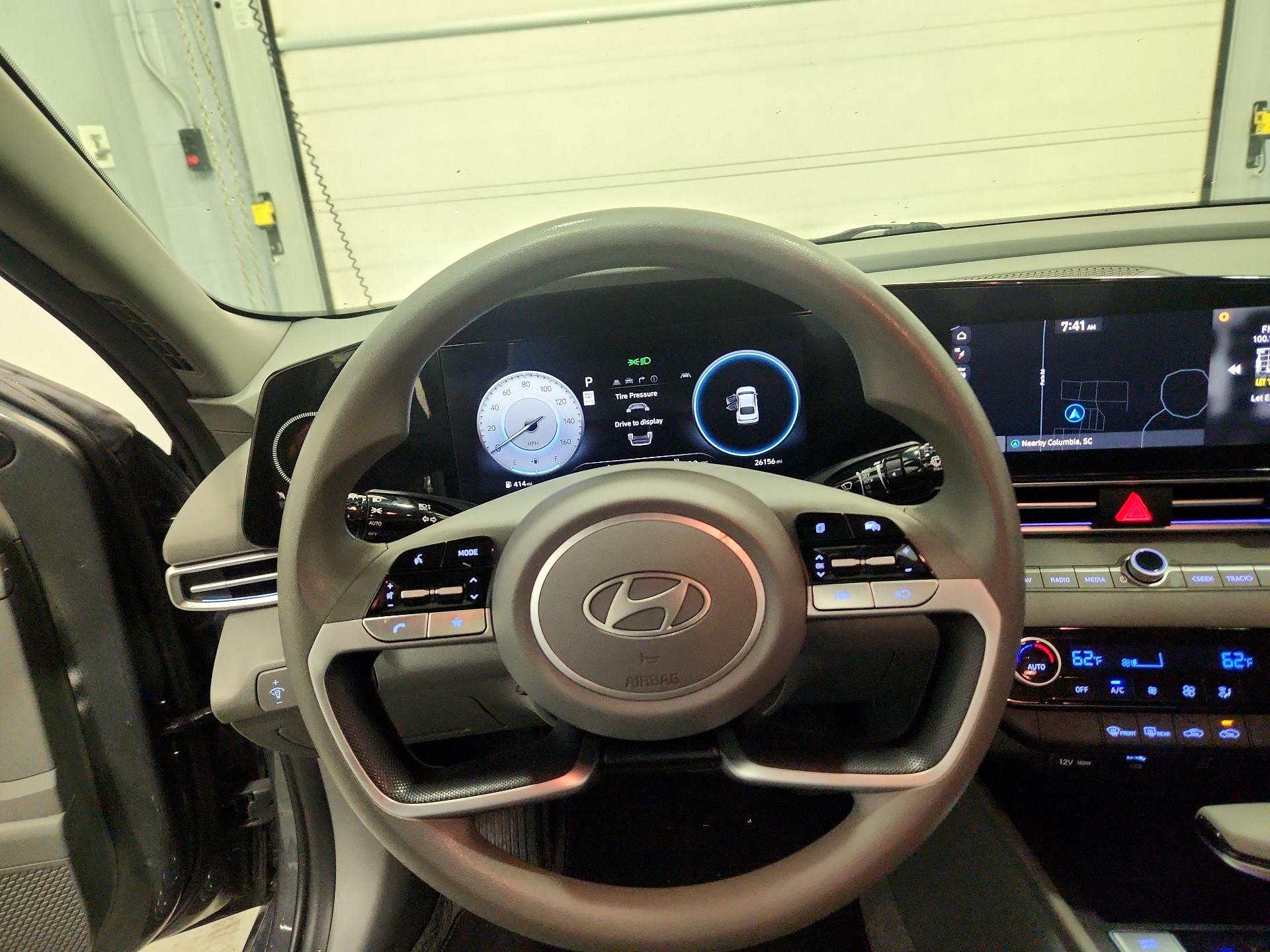 Thumbnail: 2024 Hyundai Elantra - 10