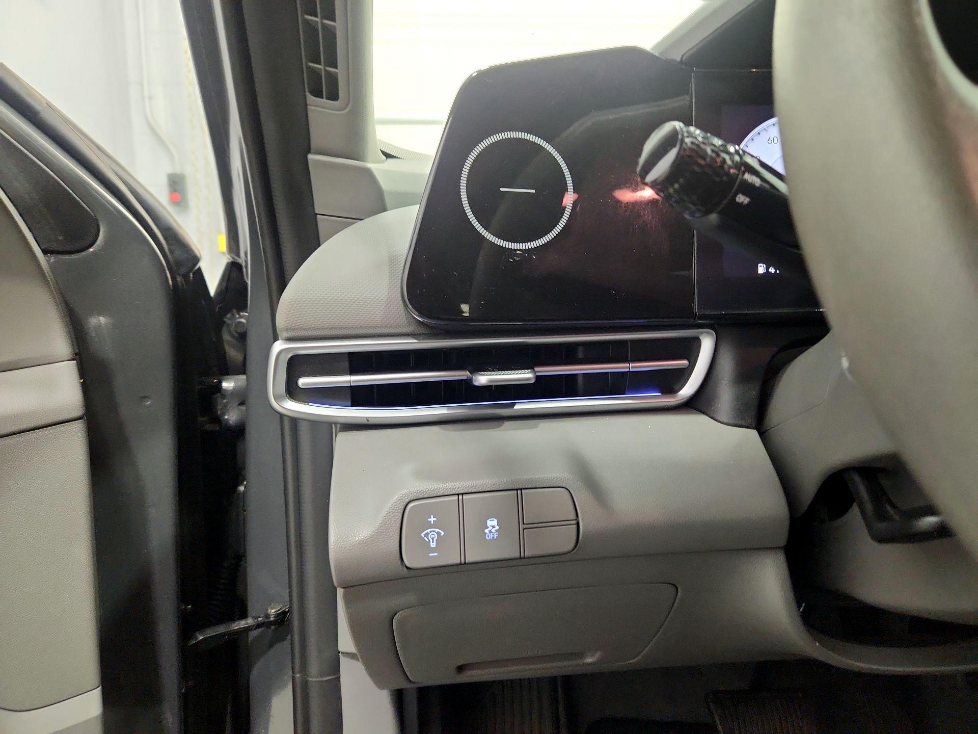 Thumbnail: 2024 Hyundai Elantra - 13