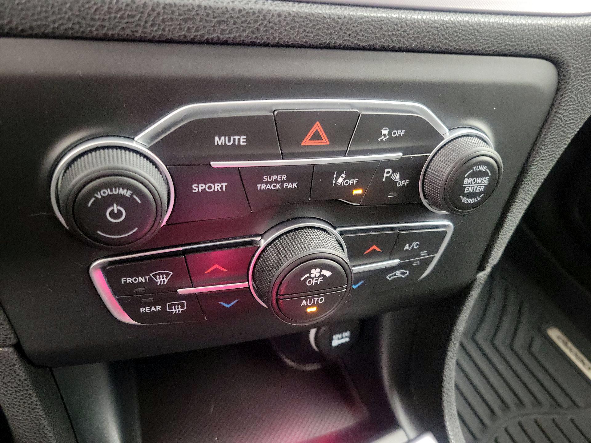 Thumbnail: 2023 Dodge Charger - 16