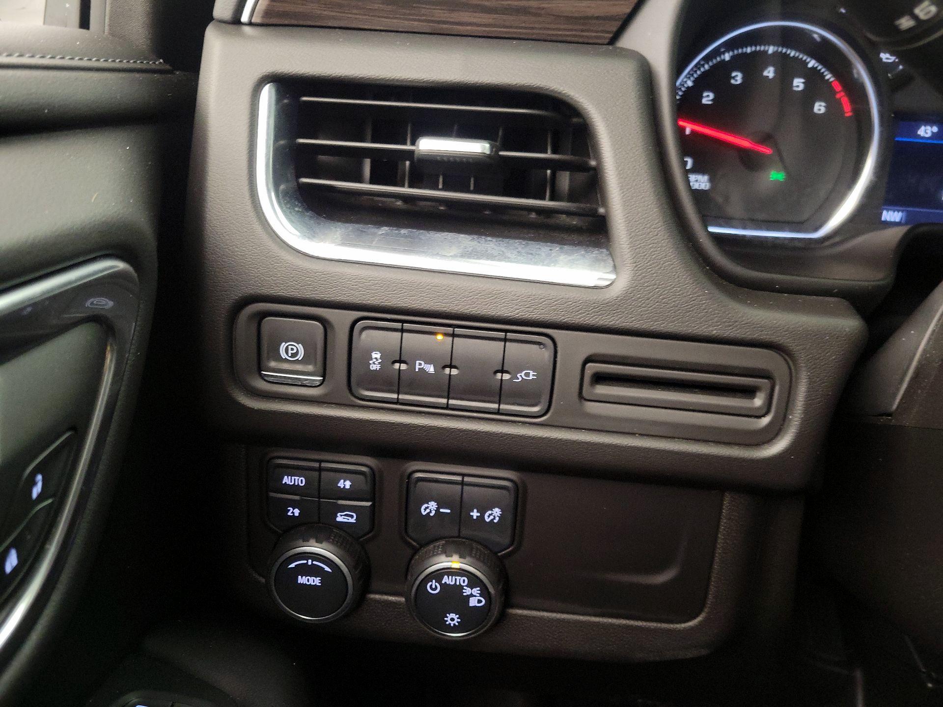 Thumbnail: 2021 Chevrolet Tahoe - 13