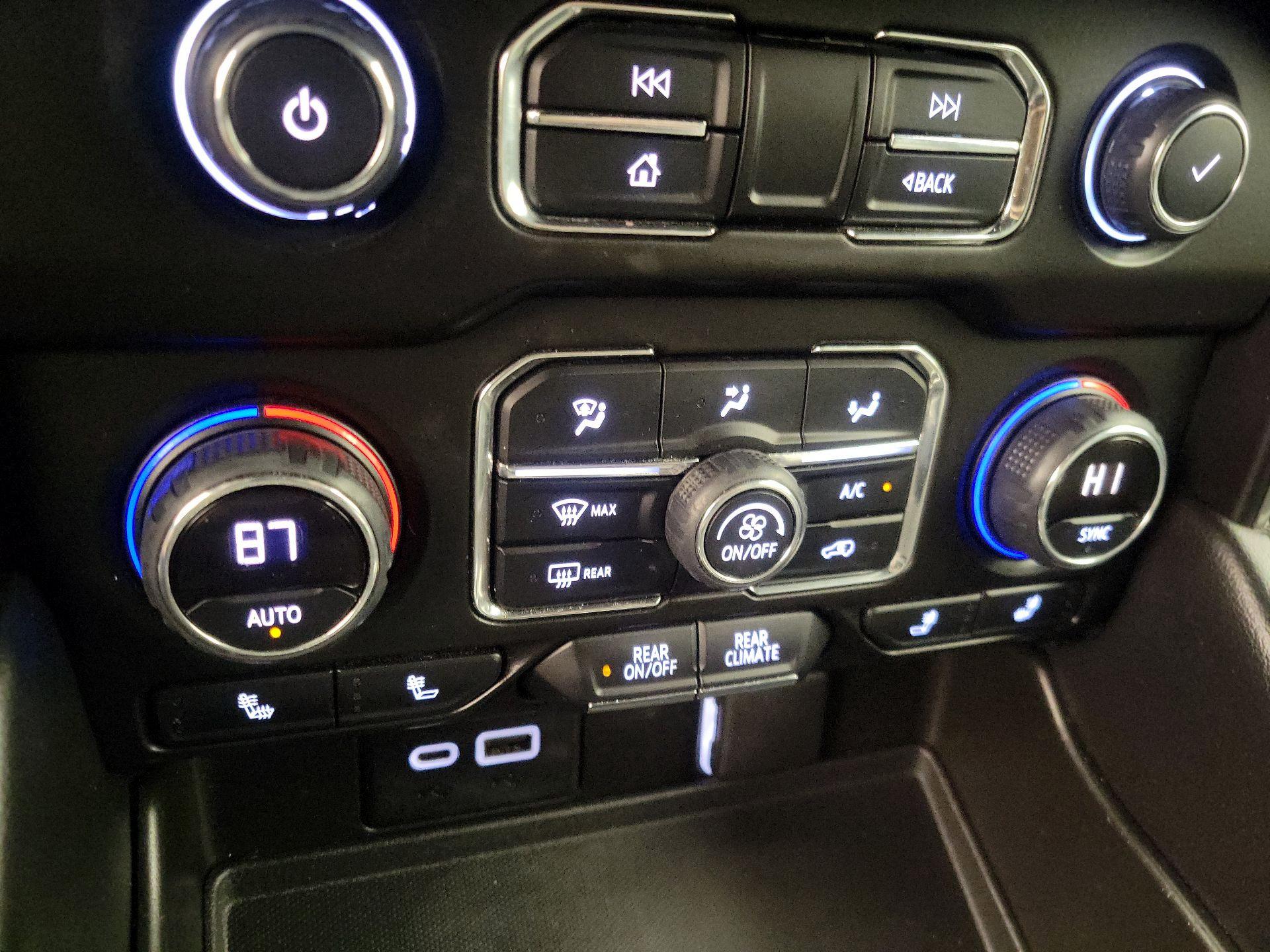 Thumbnail: 2021 Chevrolet Tahoe - 16