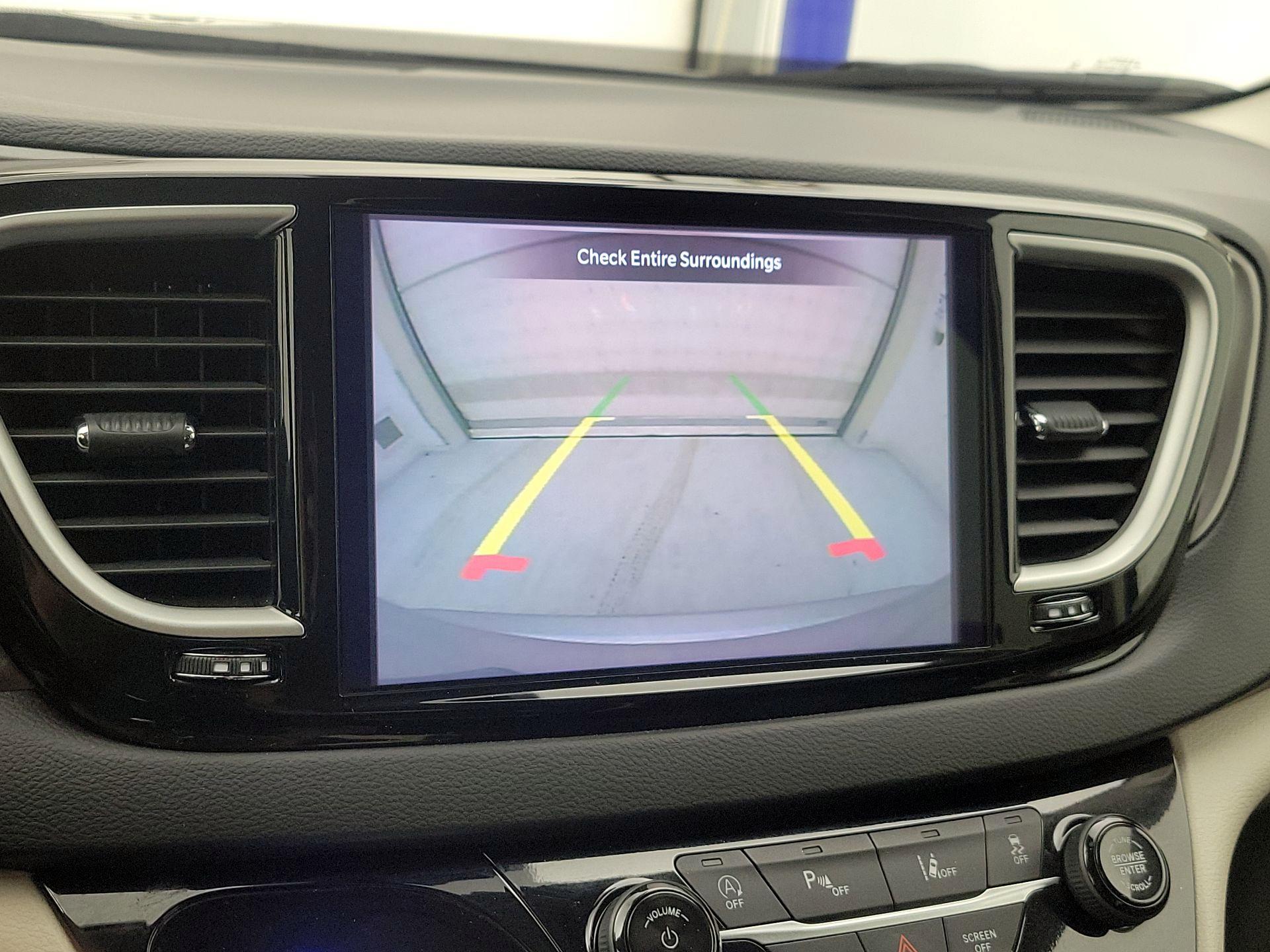 Thumbnail: 2024 Chrysler Pacifica - 14