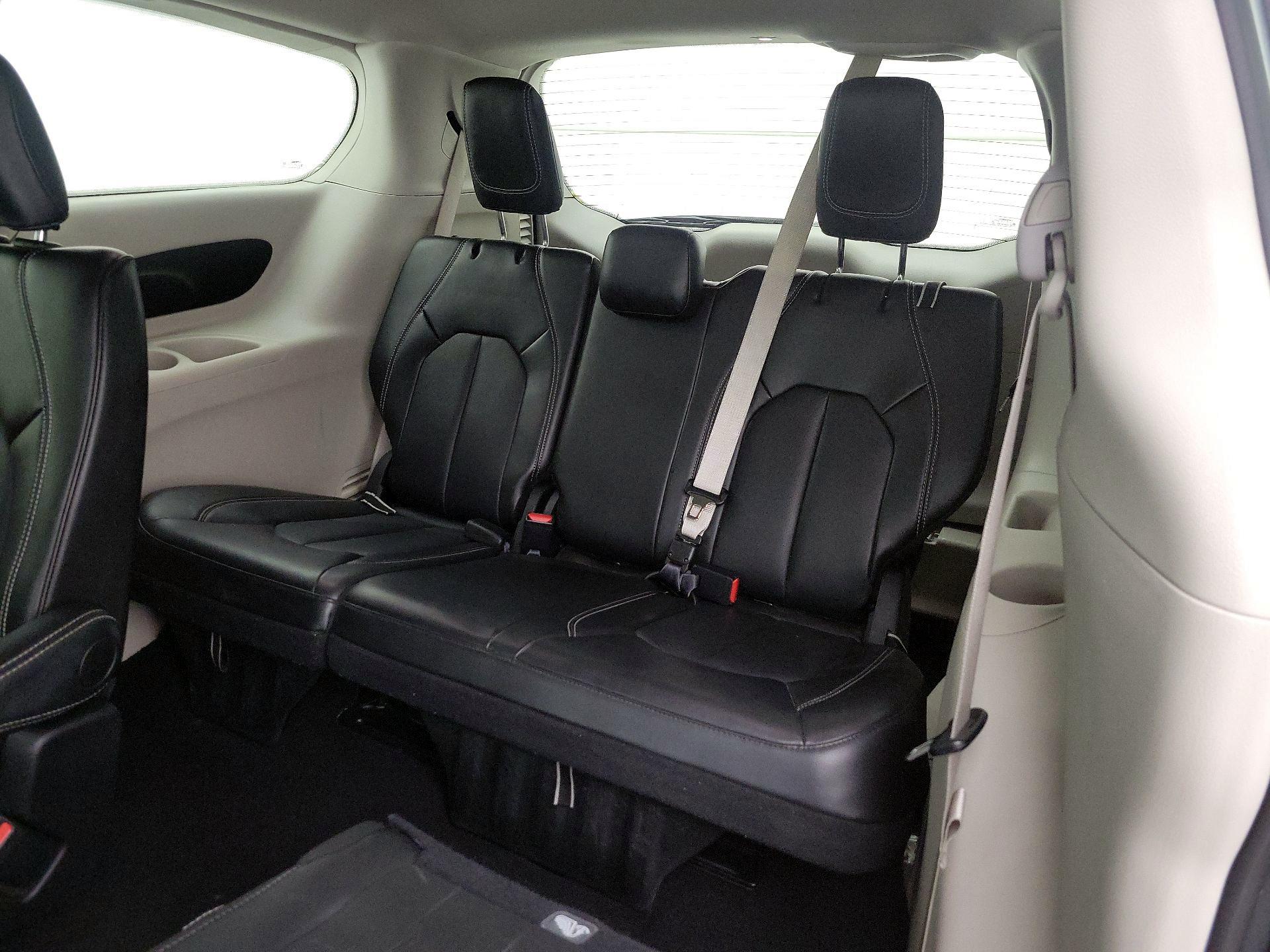 Thumbnail: 2024 Chrysler Pacifica - 20