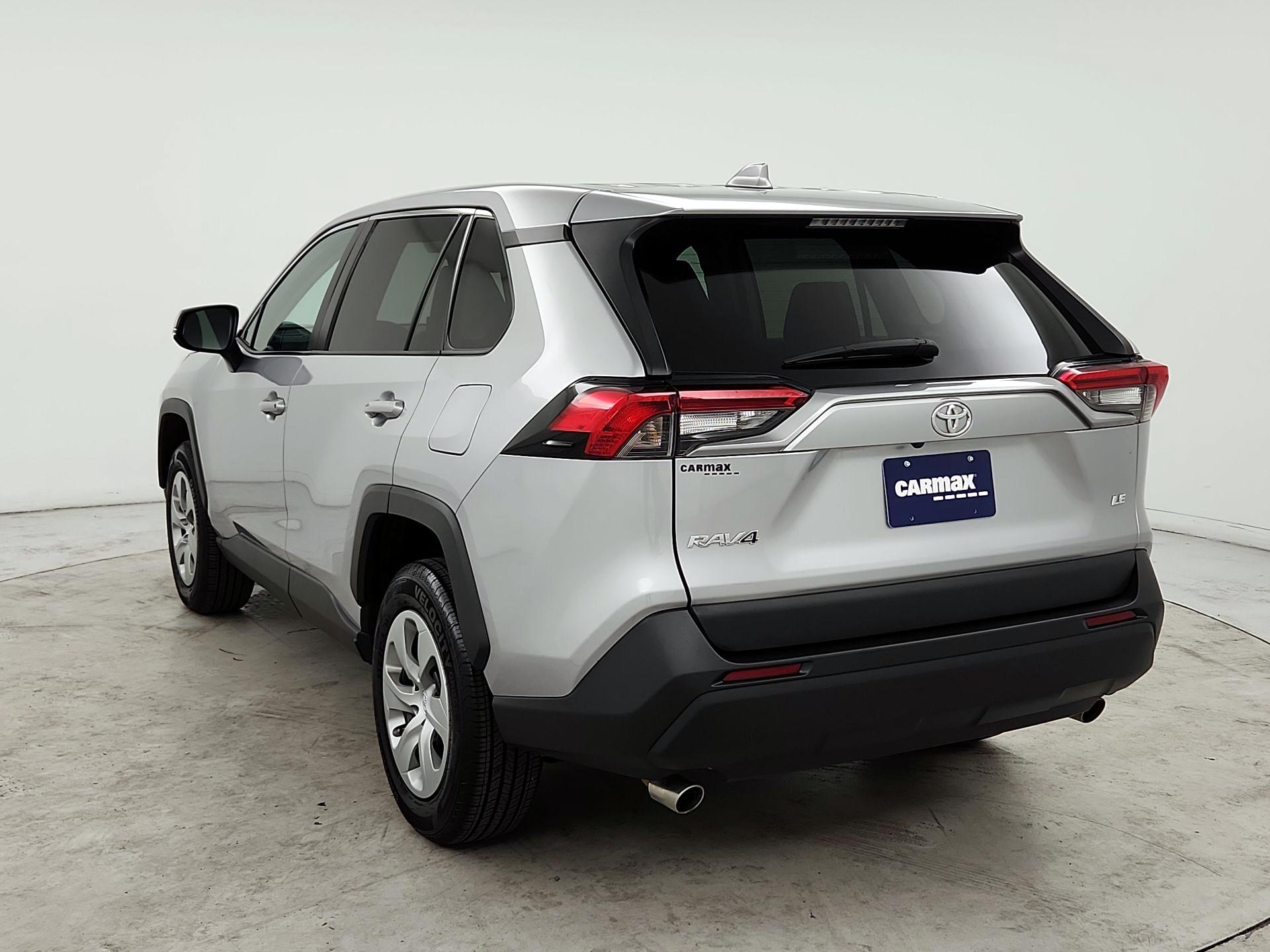 Thumbnail: 2022 Toyota RAV4 - 7