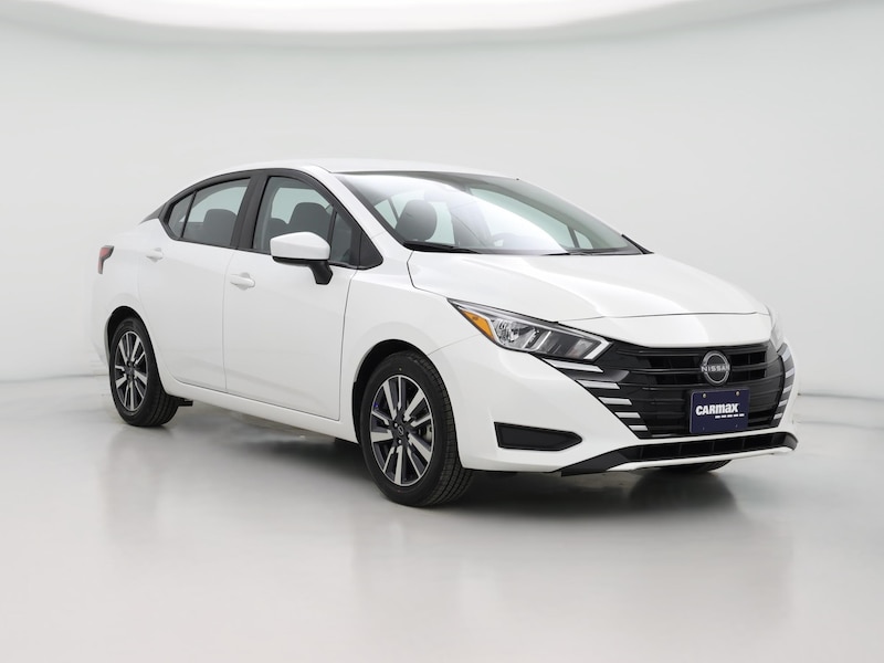 2023 Nissan Versa SV