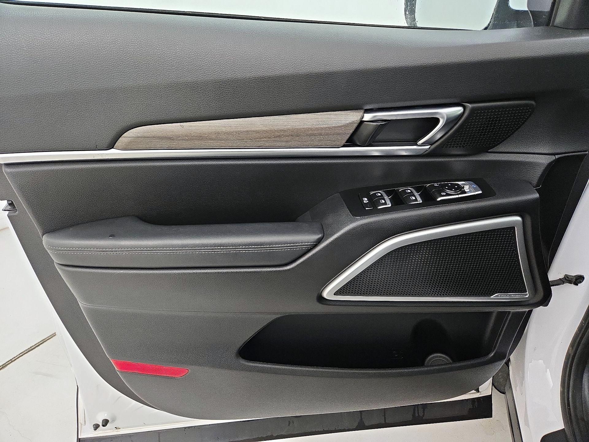 Thumbnail: 2021 Kia Telluride - 12