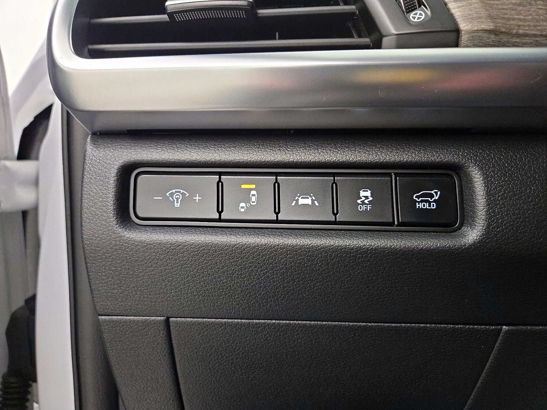 Thumbnail: 2021 Kia Telluride - 13