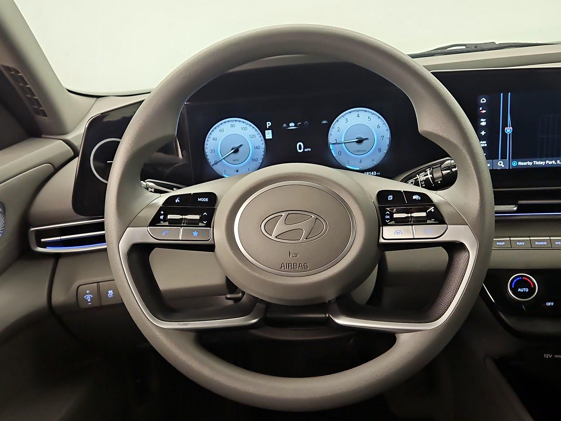 Thumbnail: 2024 Hyundai Elantra - 10