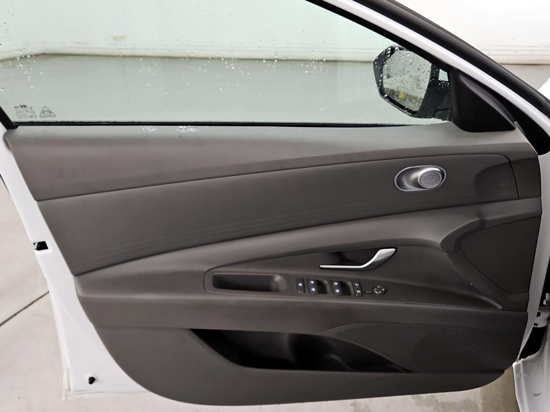 Thumbnail: 2024 Hyundai Elantra - 12
