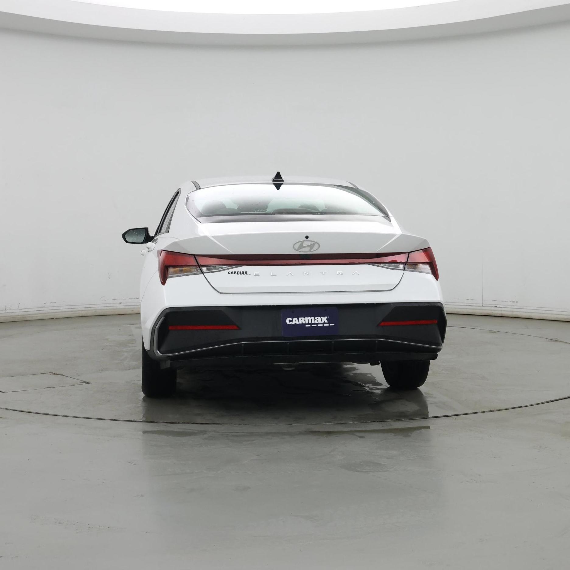 Thumbnail: 2024 Hyundai Elantra - 6