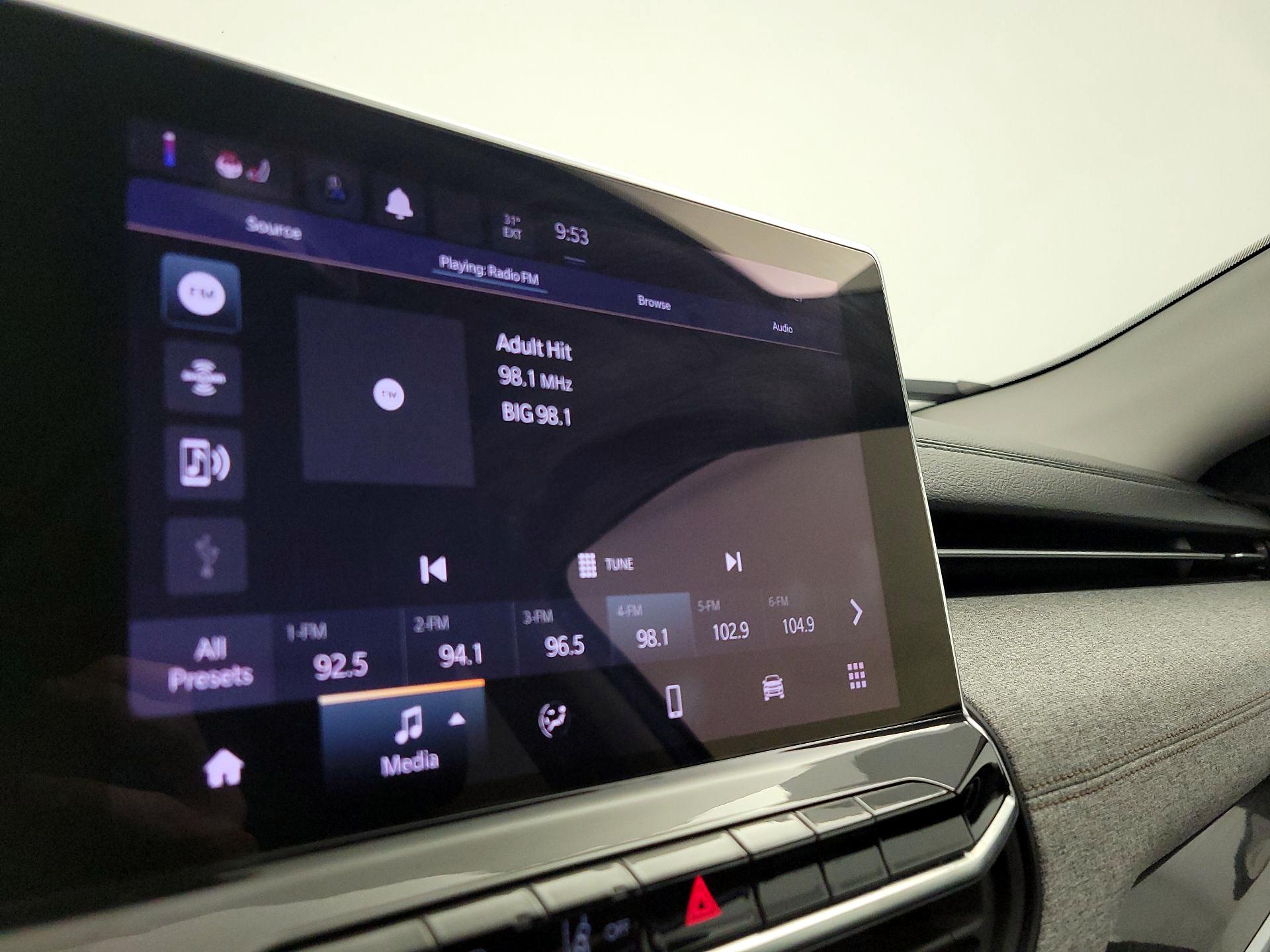 Thumbnail: 2022 Jeep Compass - 15