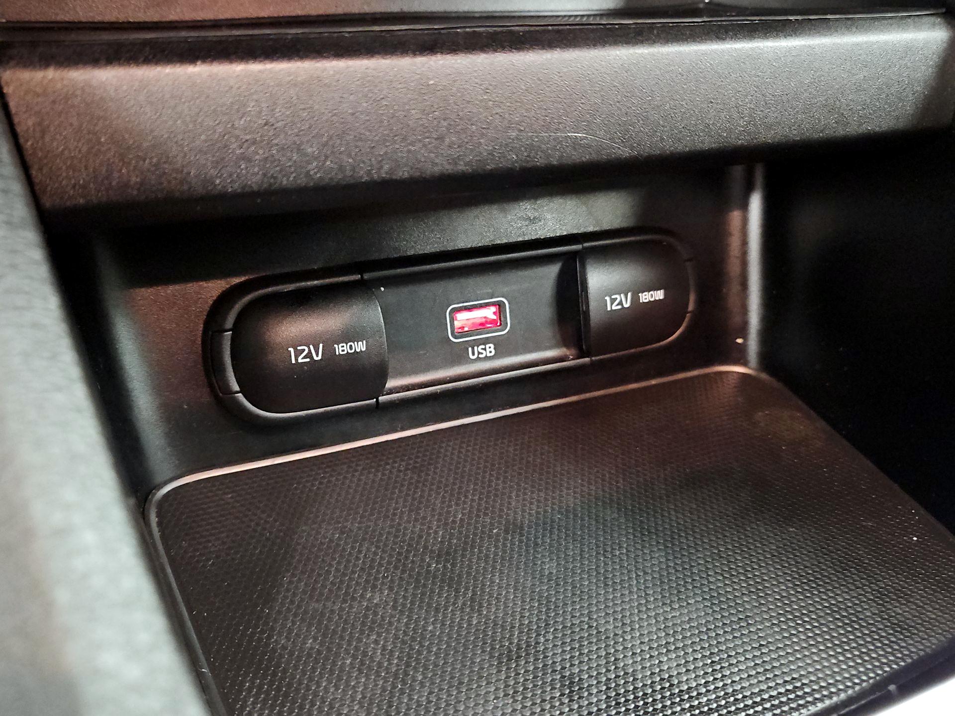 Thumbnail: 2023 Kia Forte - 18