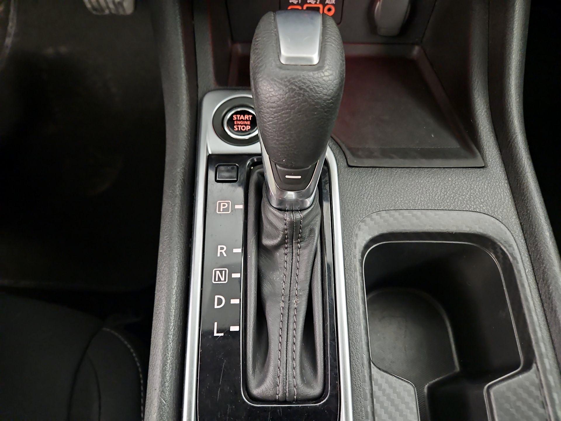 Thumbnail: 2023 Nissan Sentra - 17