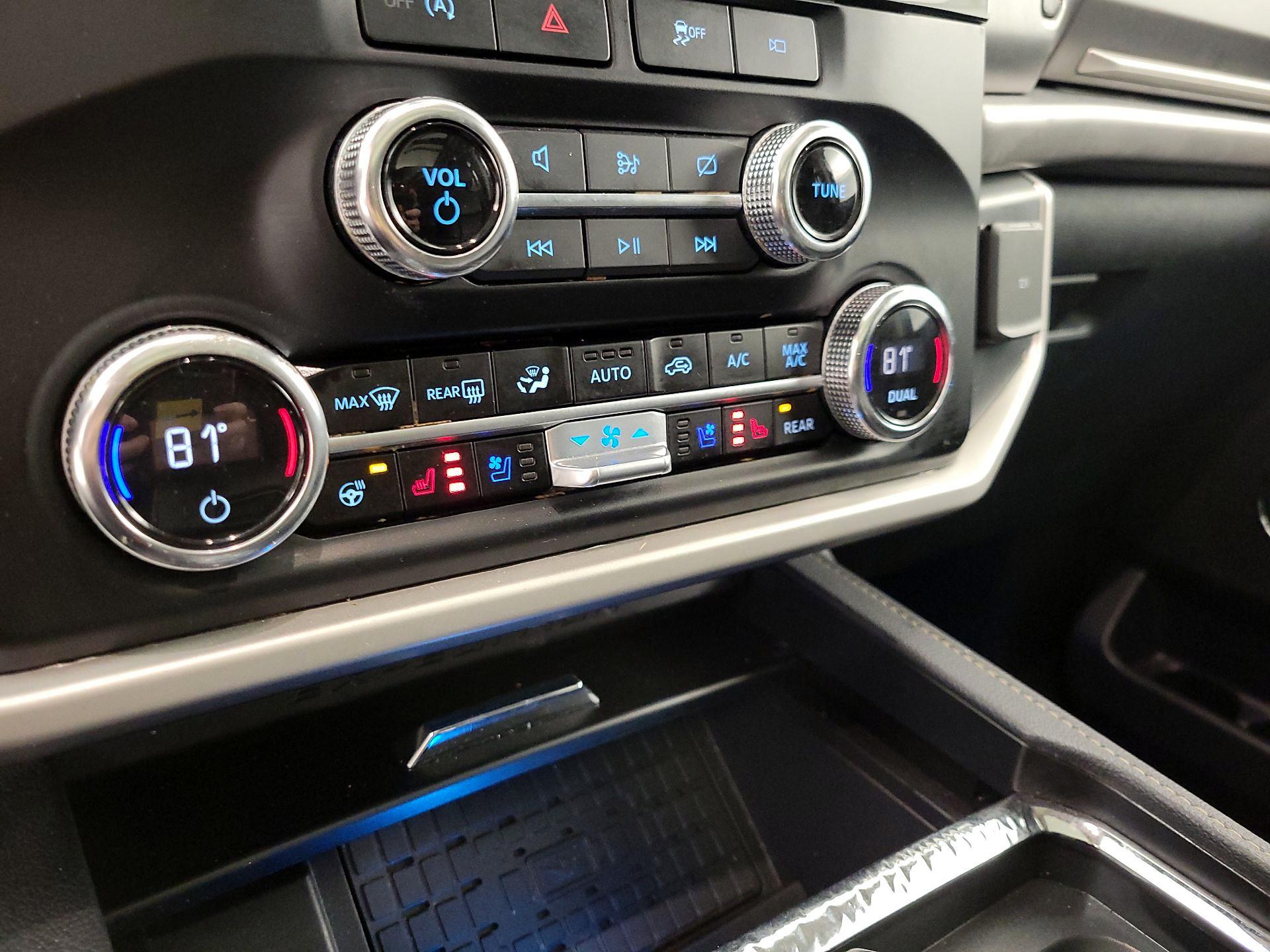 Thumbnail: 2023 Ford Expedition MAX - 17