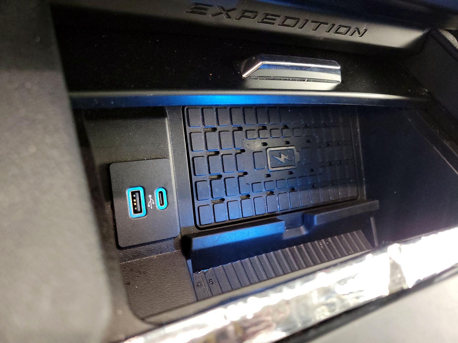 Thumbnail: 2023 Ford Expedition MAX - 19