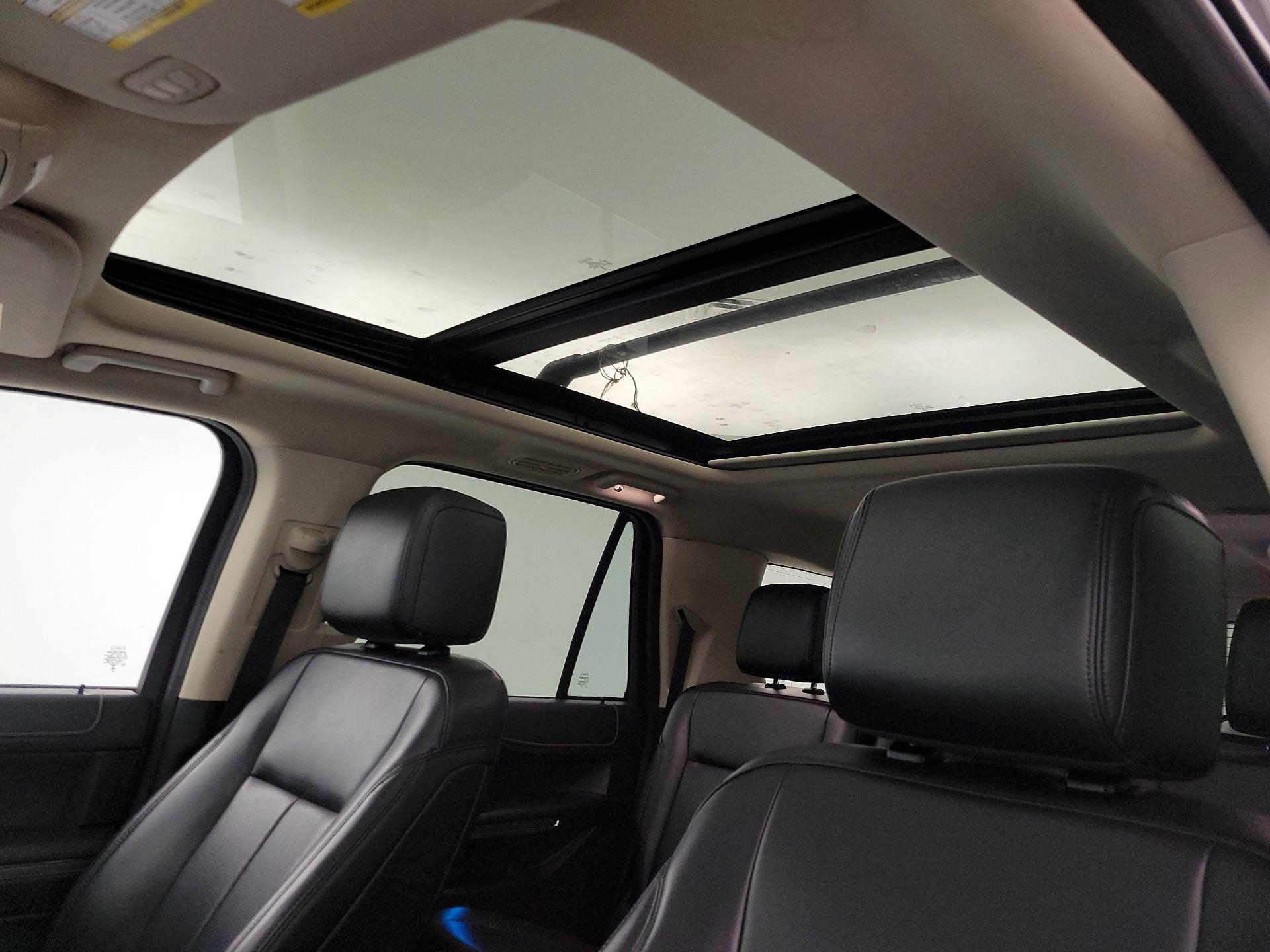 Thumbnail: 2023 Ford Expedition MAX - 20