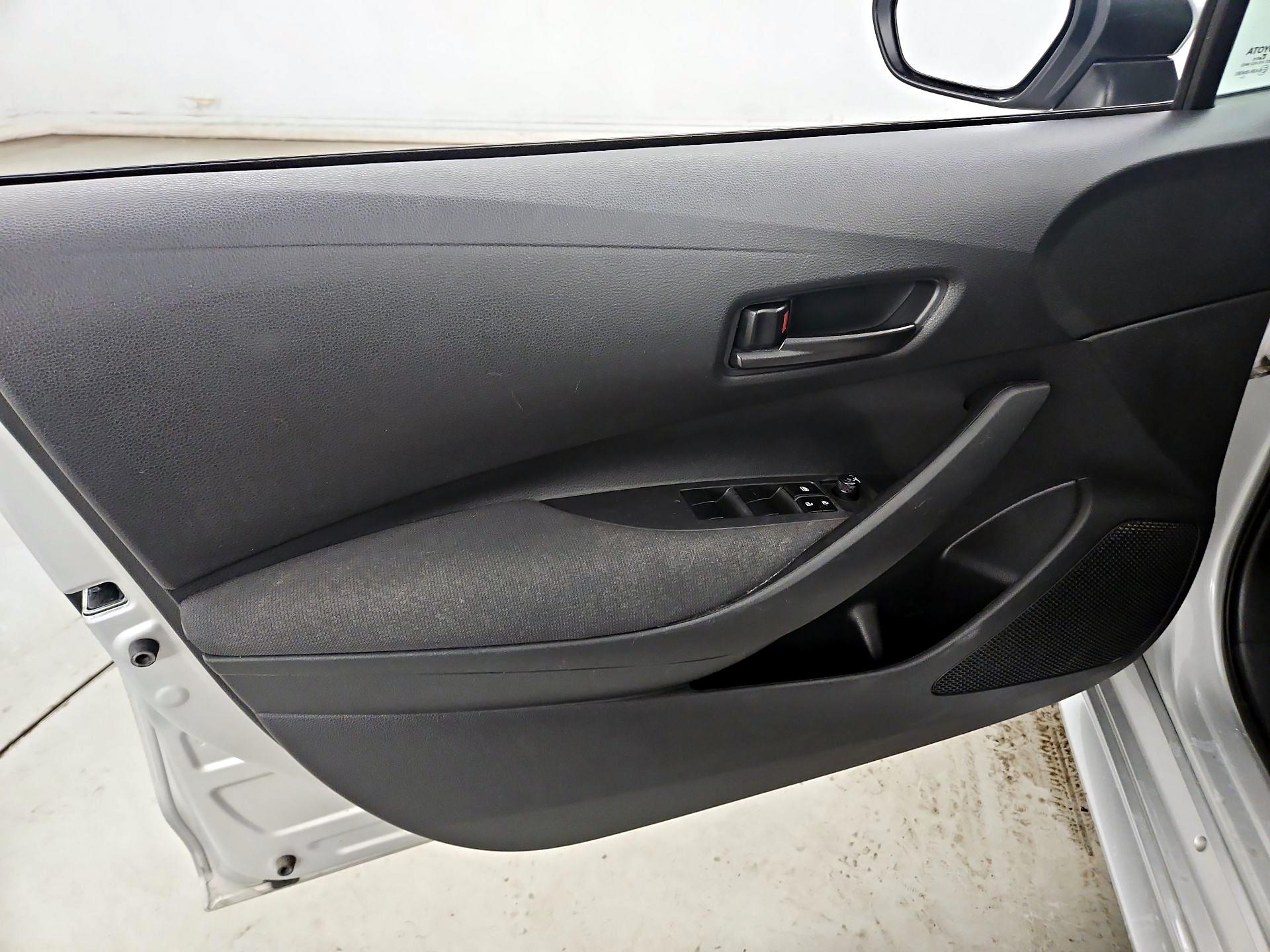 Thumbnail: 2023 Toyota Corolla - 12