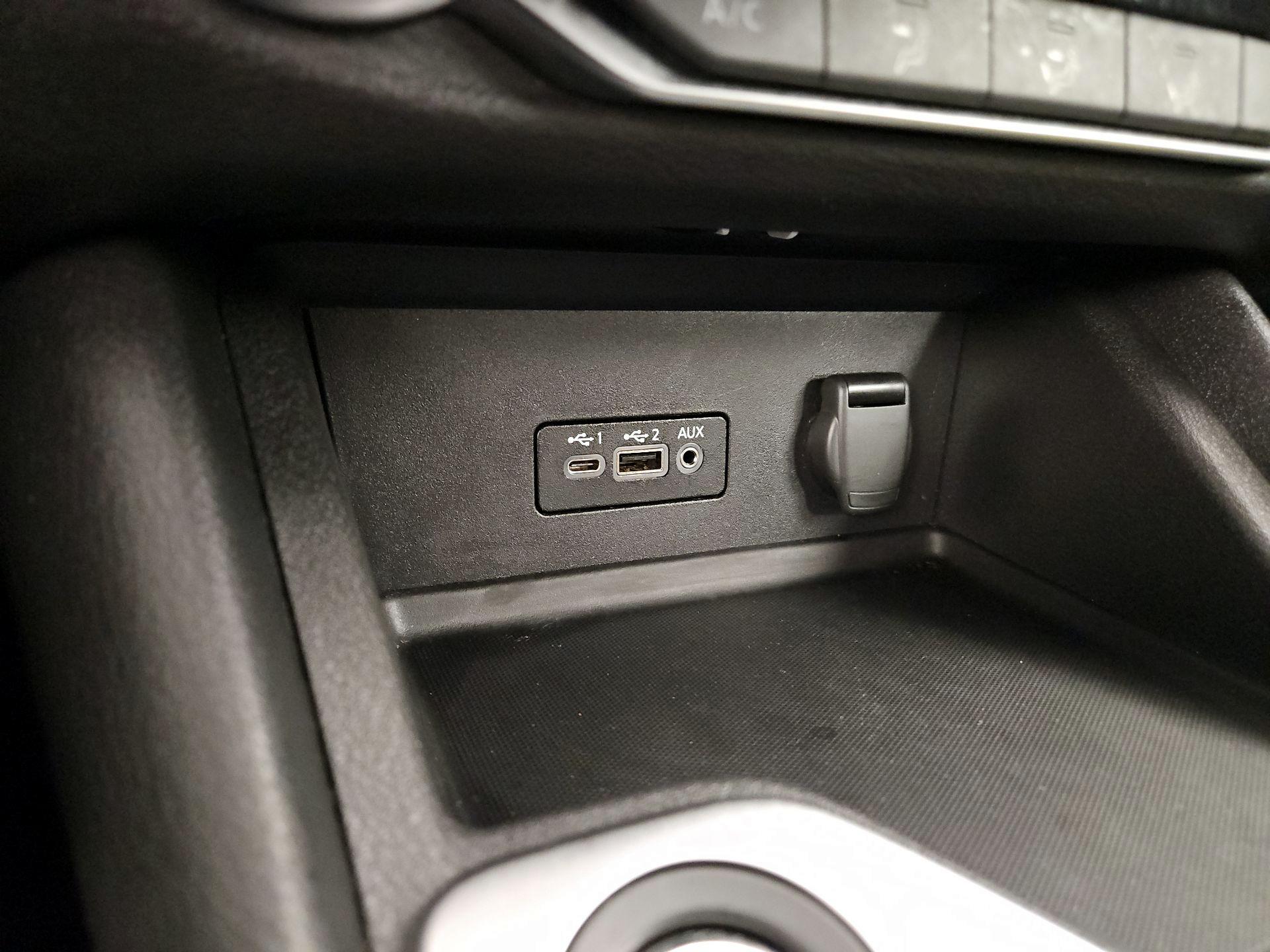 Thumbnail: 2023 Nissan Sentra - 18