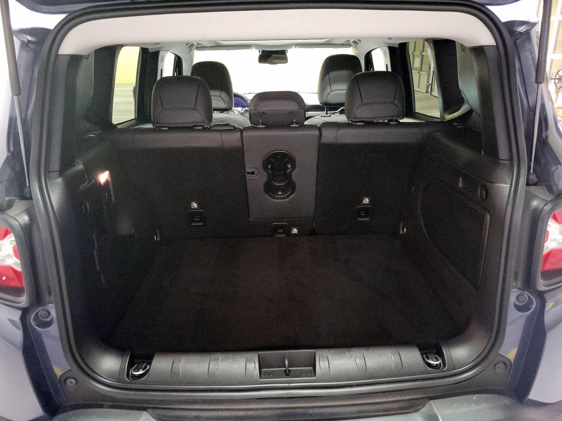 Thumbnail: 2022 Jeep Renegade - 20