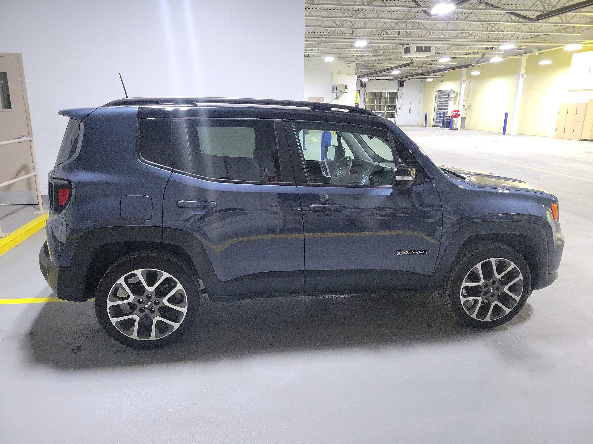 Thumbnail: 2022 Jeep Renegade - 4
